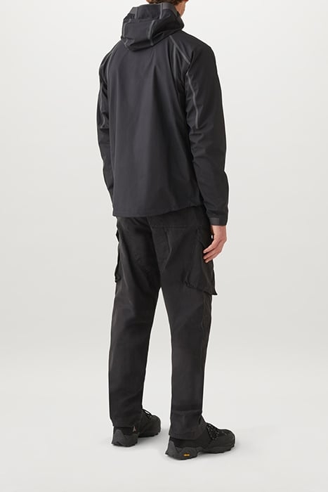 BALANCE JACKET BLACK 2