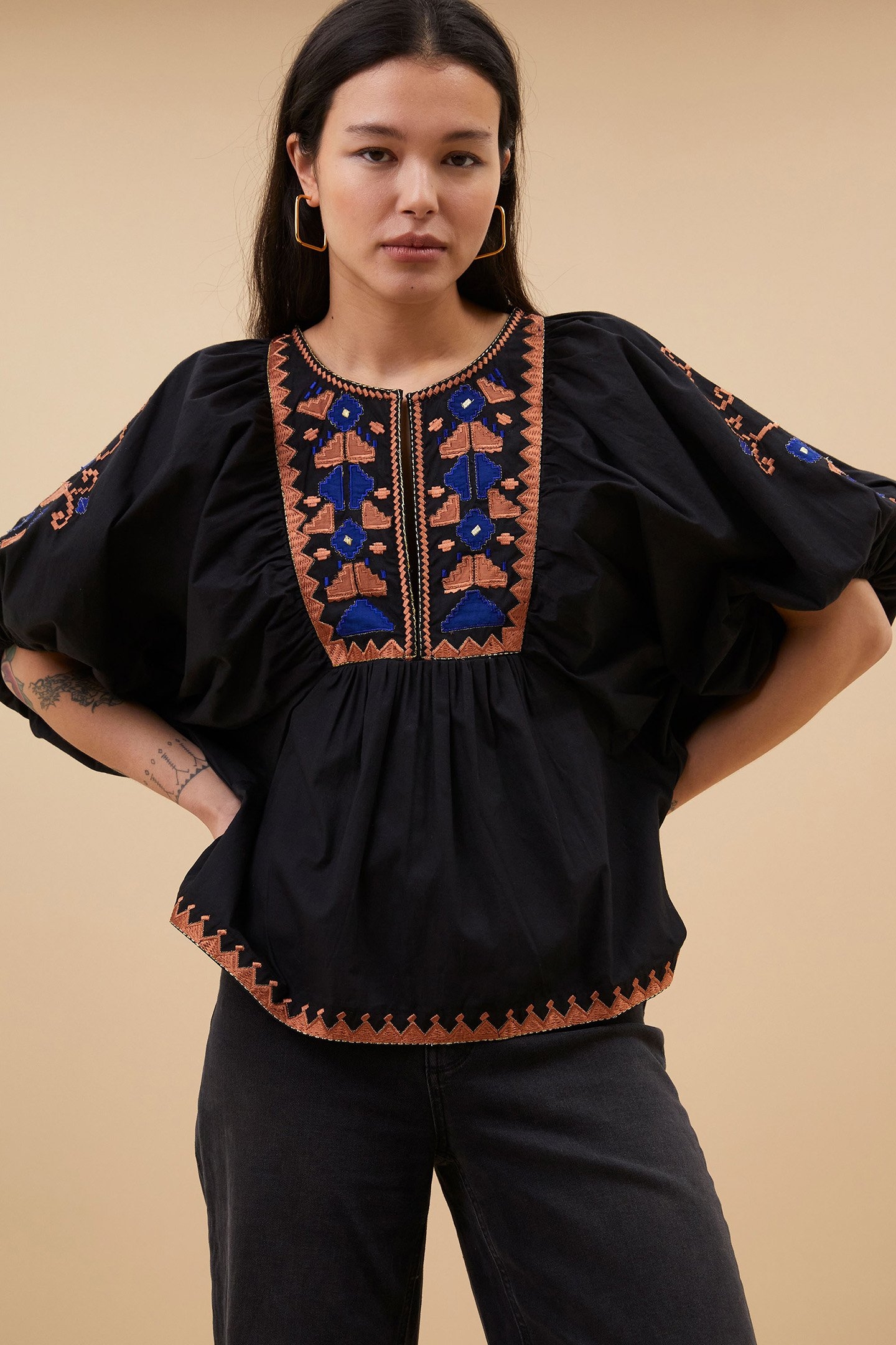 GABIE EMBROIDERY BLOUSE JET BLACK 4