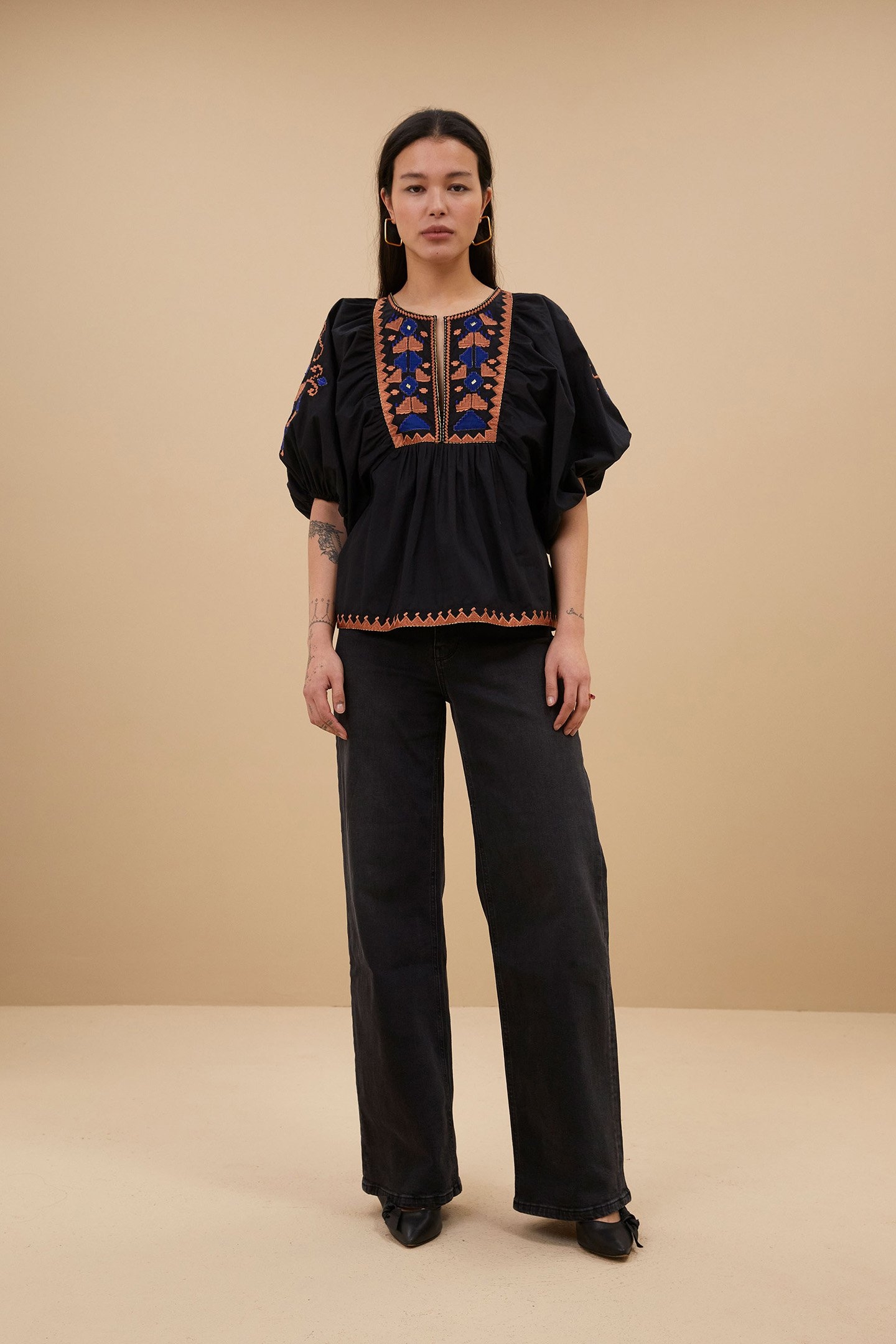GABIE EMBROIDERY BLOUSE JET BLACK 1