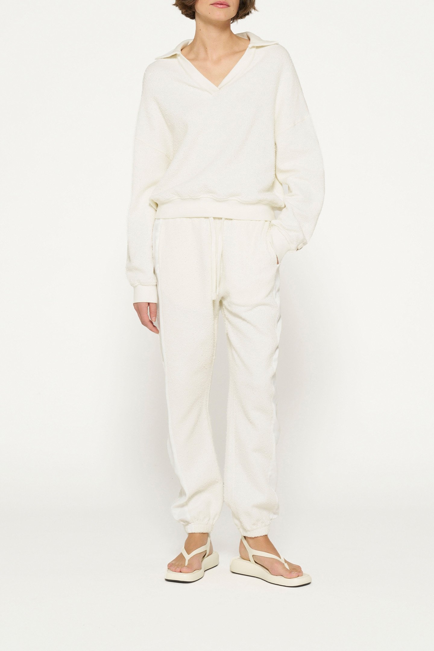 TEXTURE FLEECE JOGGER ECRU 2