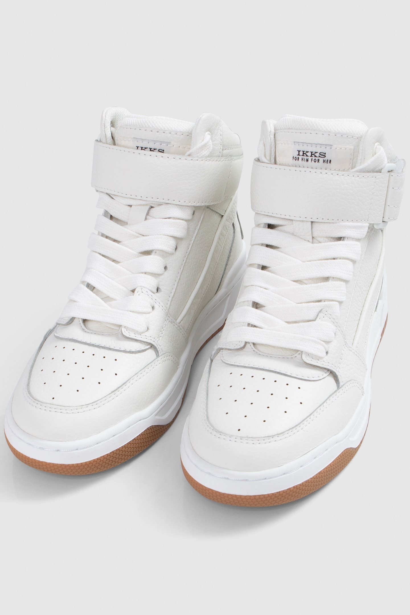 UNISEX WHITE LEATHER GENDER FREE TRAINERS 2