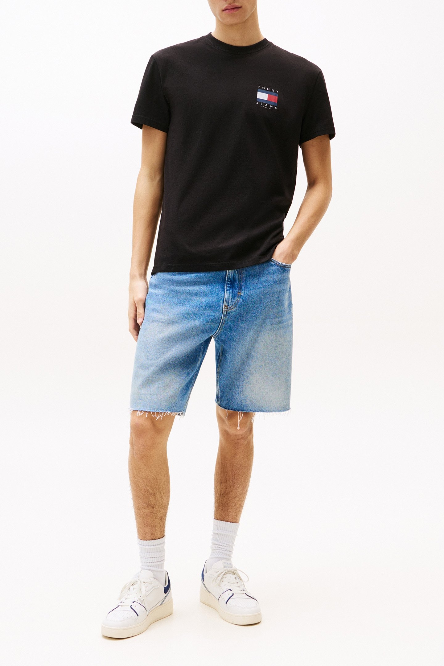 TJM REG FLAG GRAPHIC NORMAL FIT TSHIRT, BLACK 2