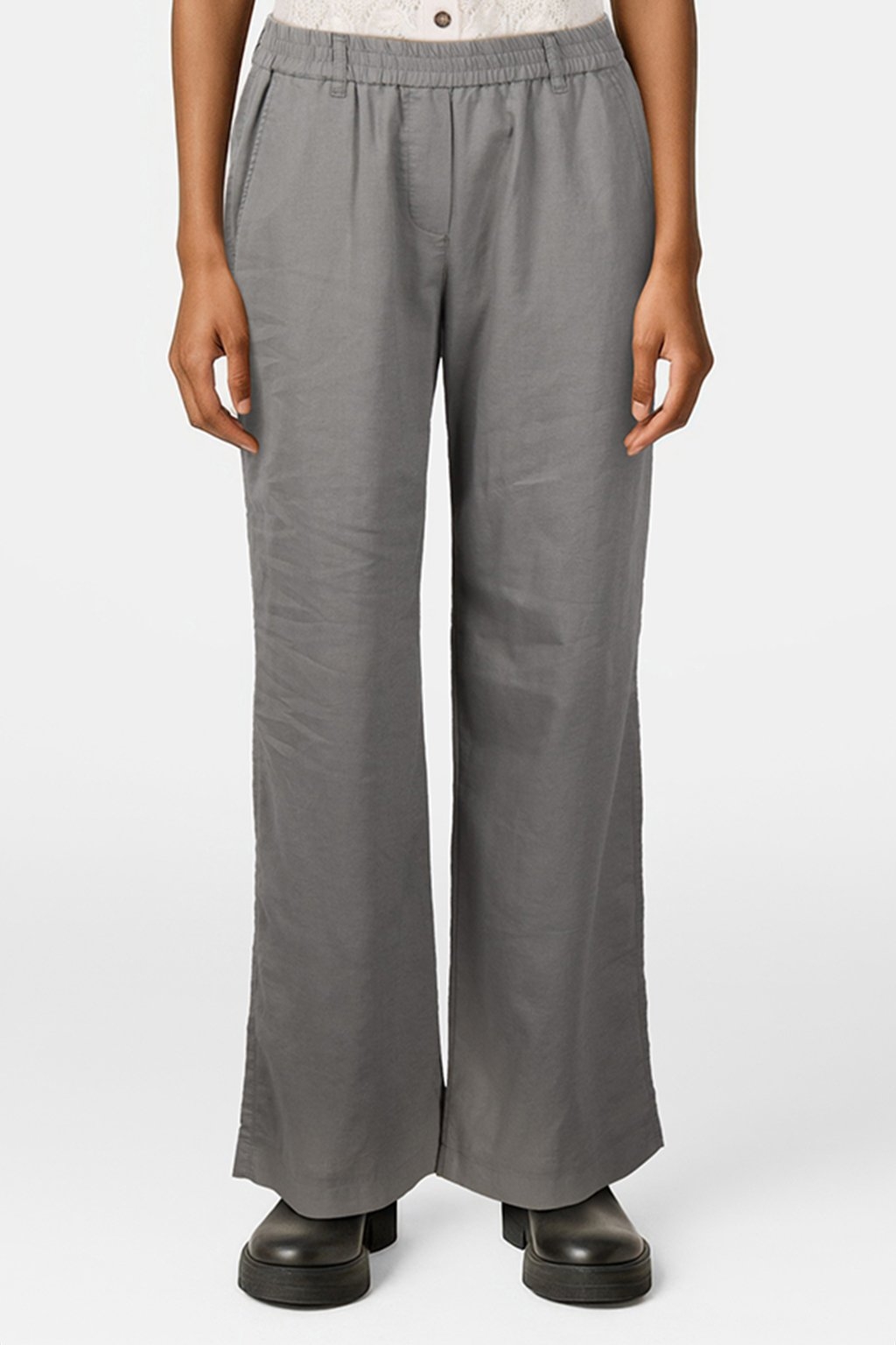 FERGIE3-600841 OLIVE 1