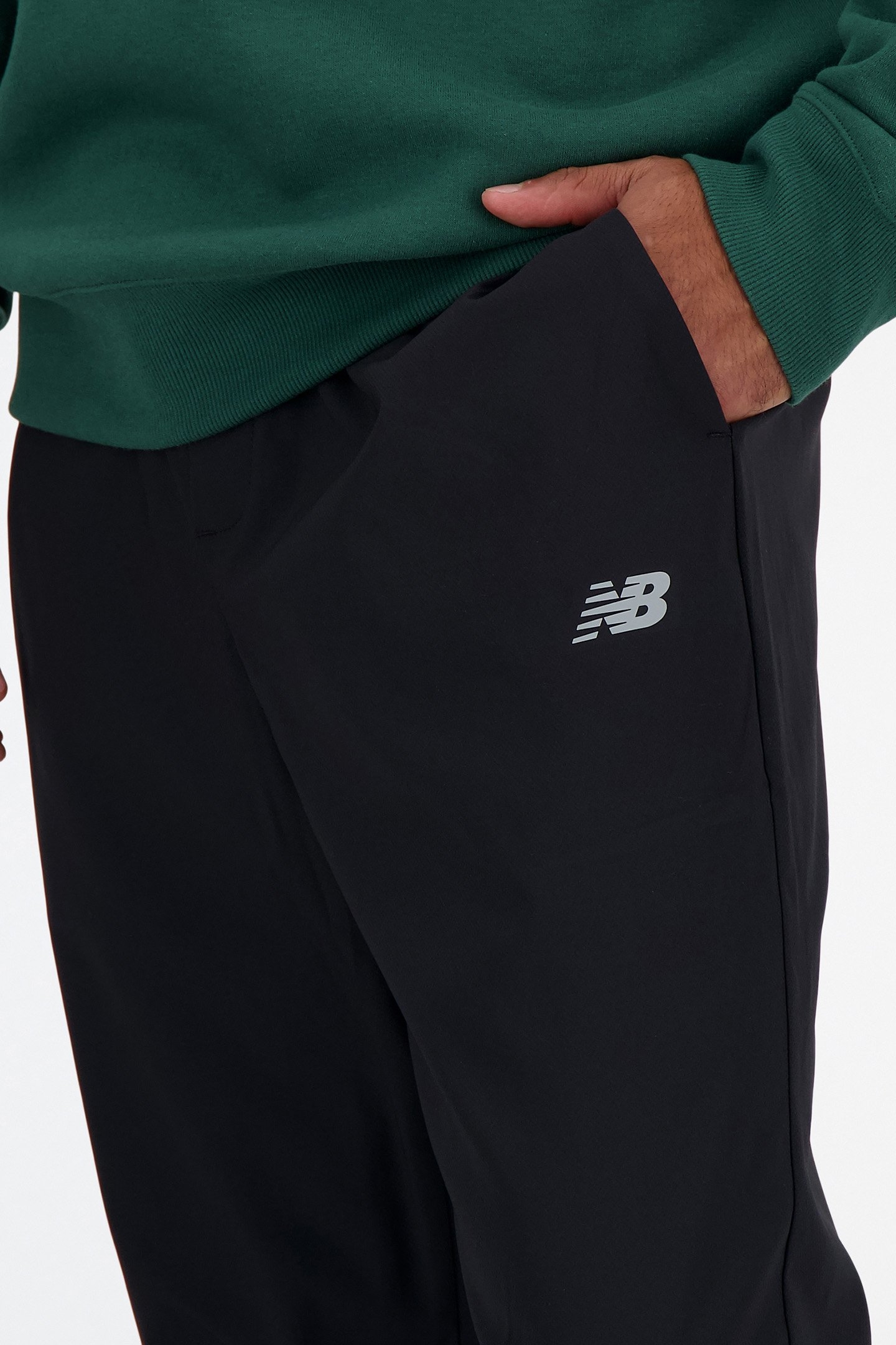 SLIM SWEATPANTS IN BLACK 6