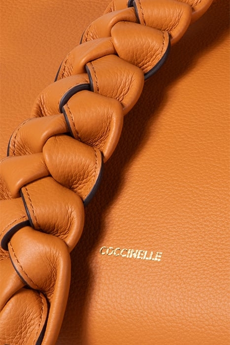 HANDBAG IN LEATHER 6