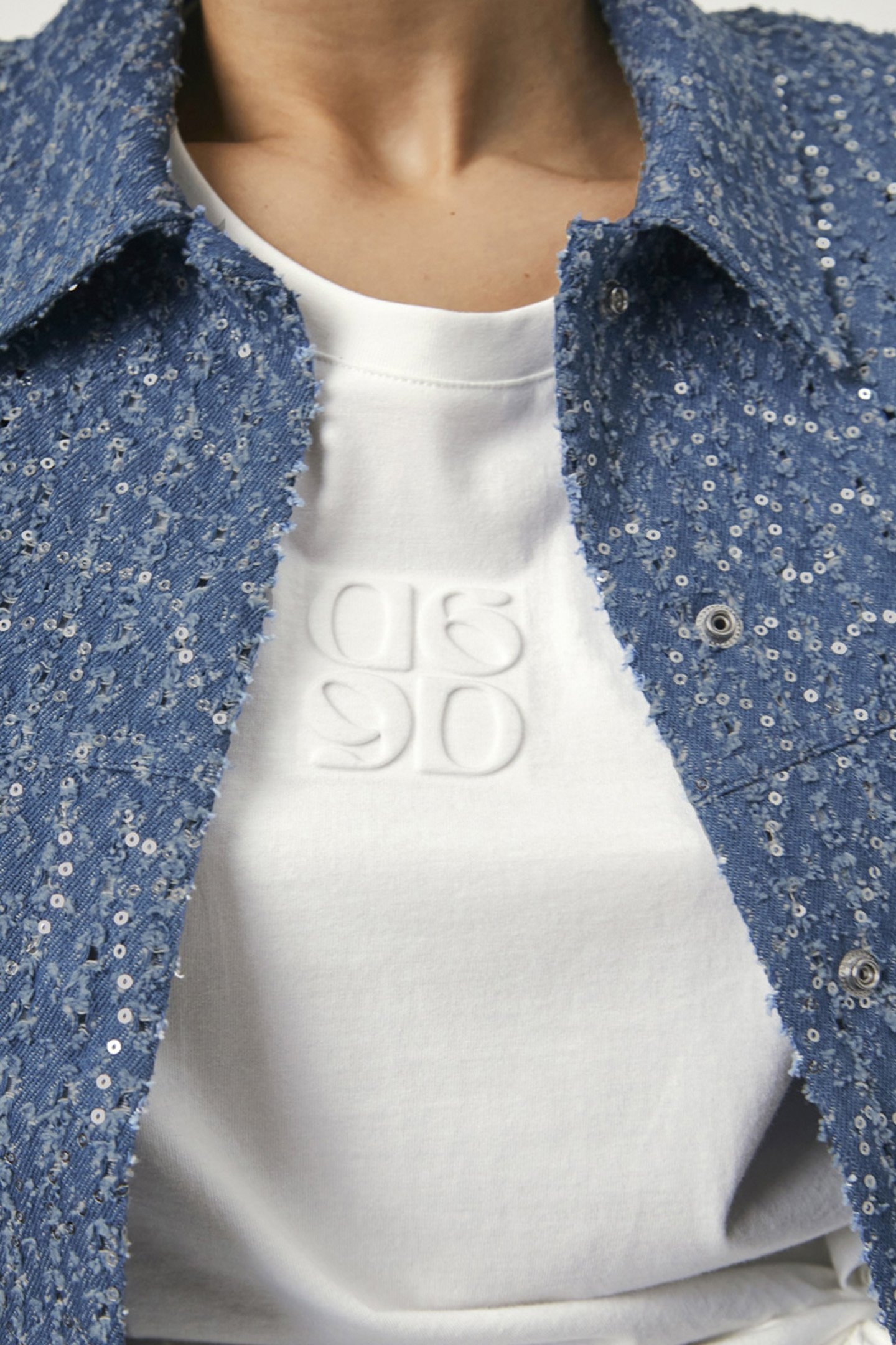 LICORICE DENIM JACKET SKY BLUE 4
