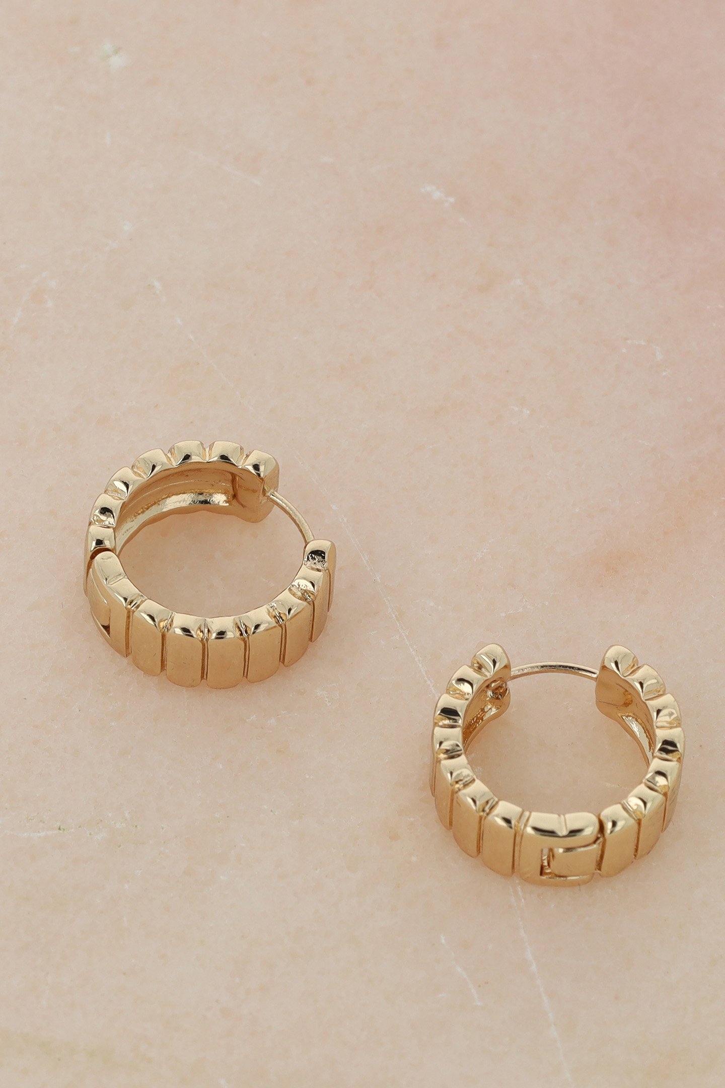ACCORDION GOLD HOOPS 3
