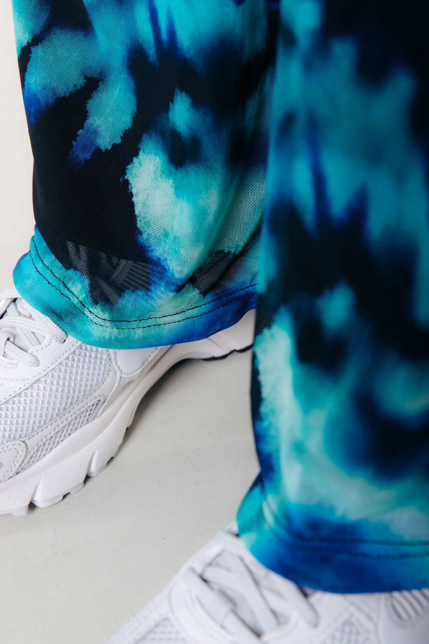 TIE DYE MESH EXTRA FLARE PANTS BLUE 3