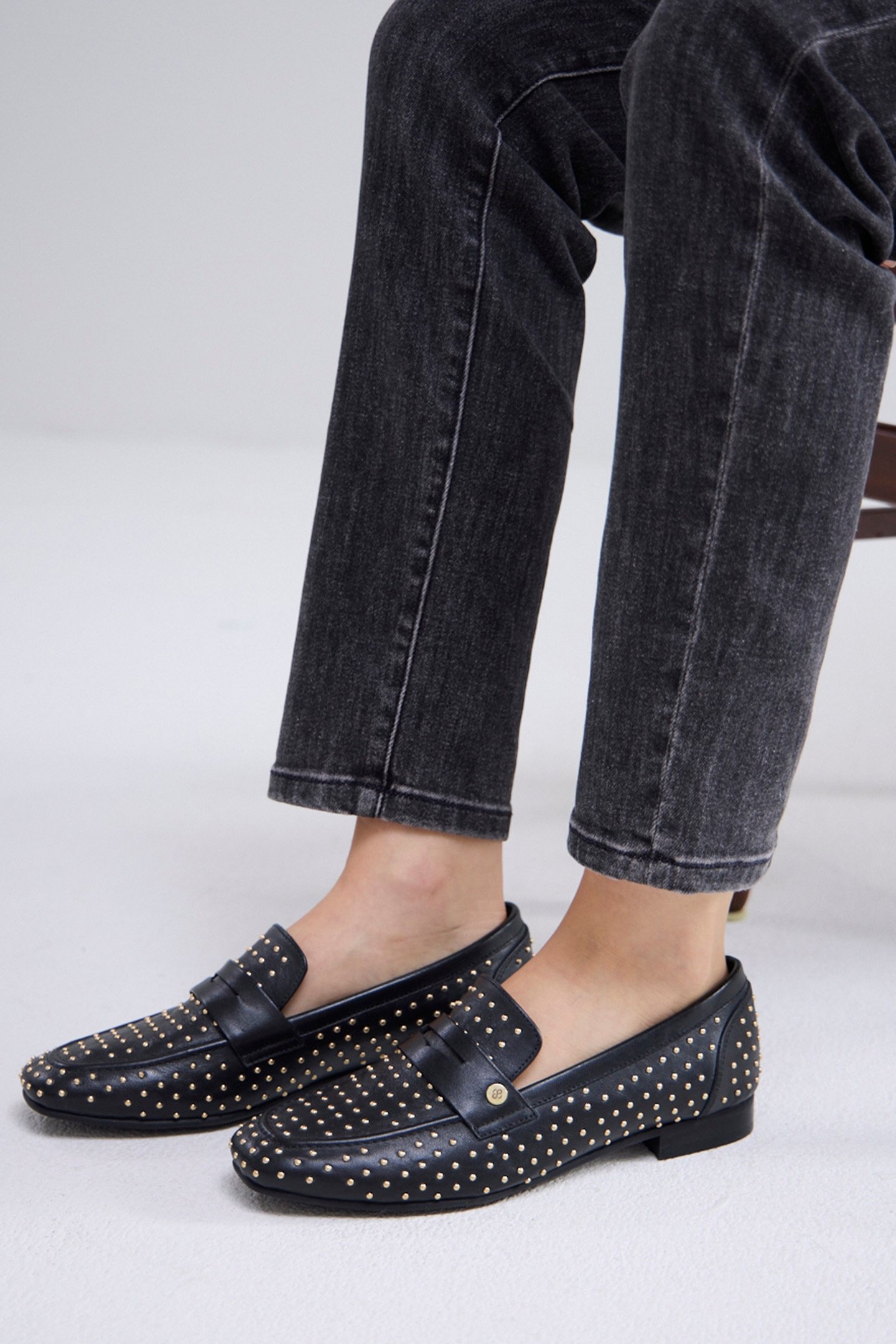 LEATHER STUDDED LOAFER BLACK 2