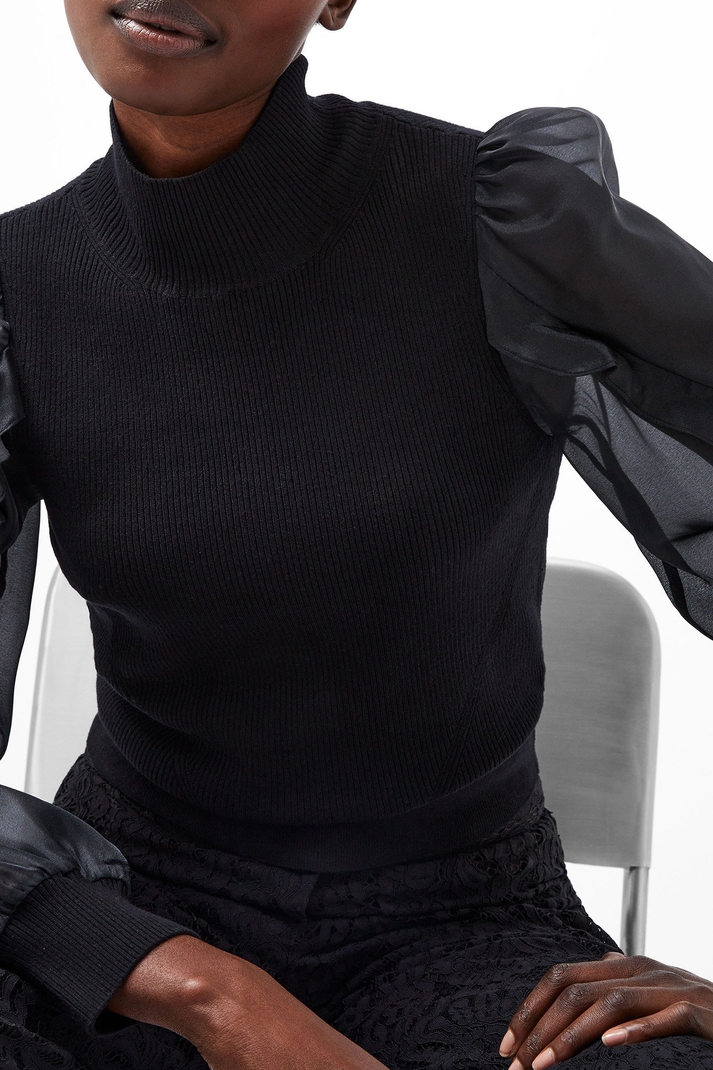 KRISTA ORGANZA PUFF SLV TOP BLACKOUT 4