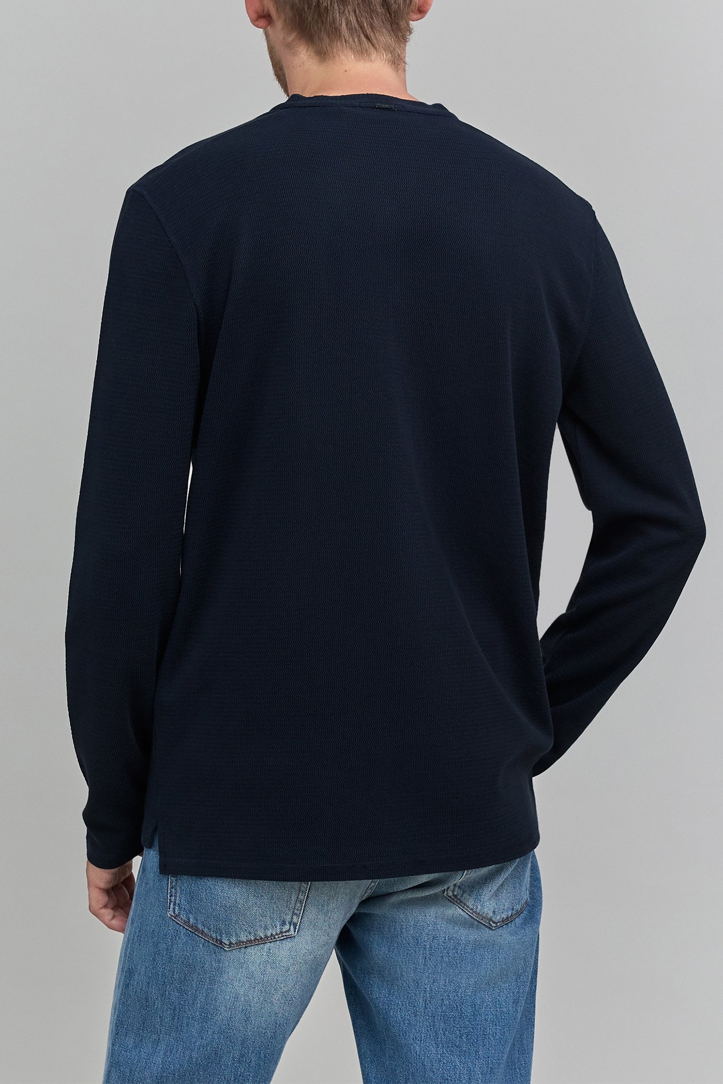 NAVY EMBOSSED MESH T-SHIRT 2