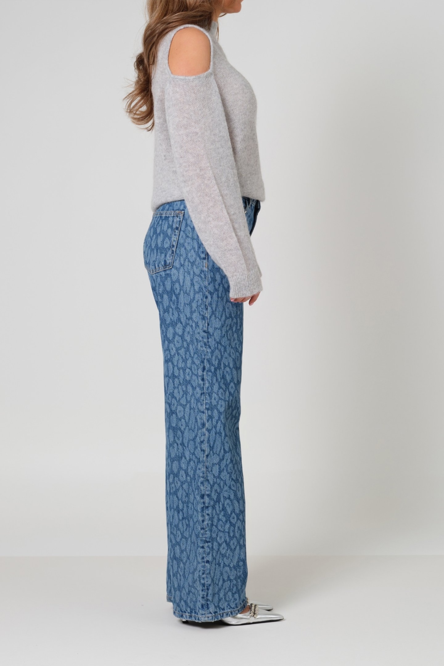 NUIT LEOPARD WIDE LEG JEANS WASHED BLUE 4