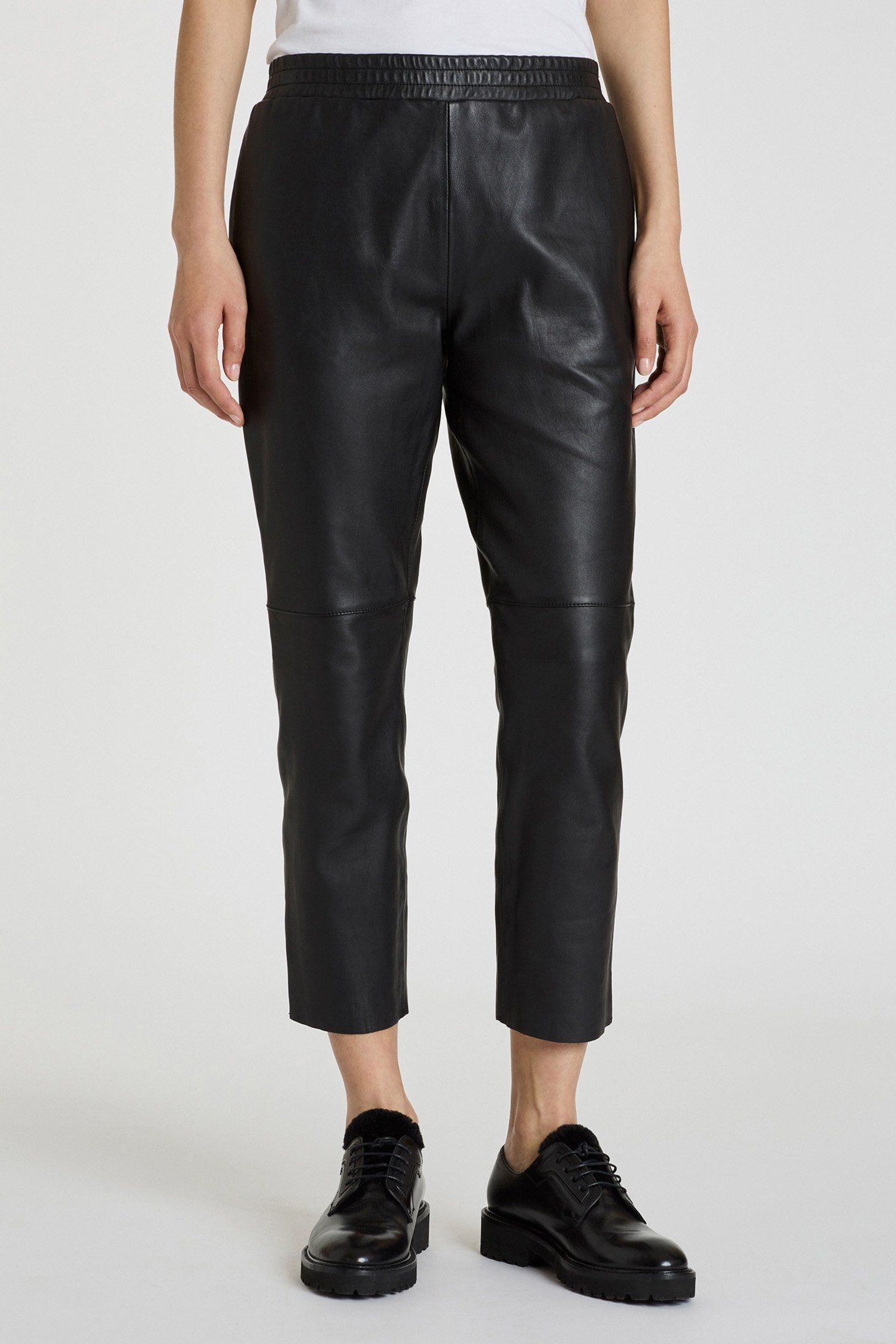WOMENS TROUSERS LEATHER BLACK 1