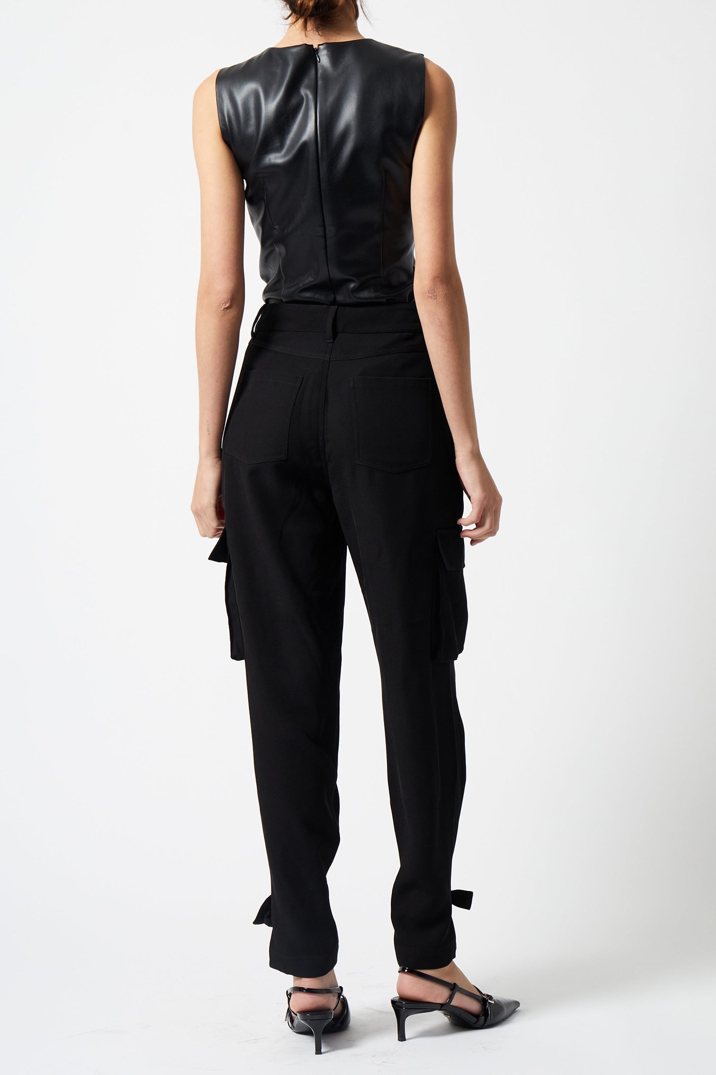 ELETTRA PU COWL NK SLVLSS TOP BLACKOUT 3