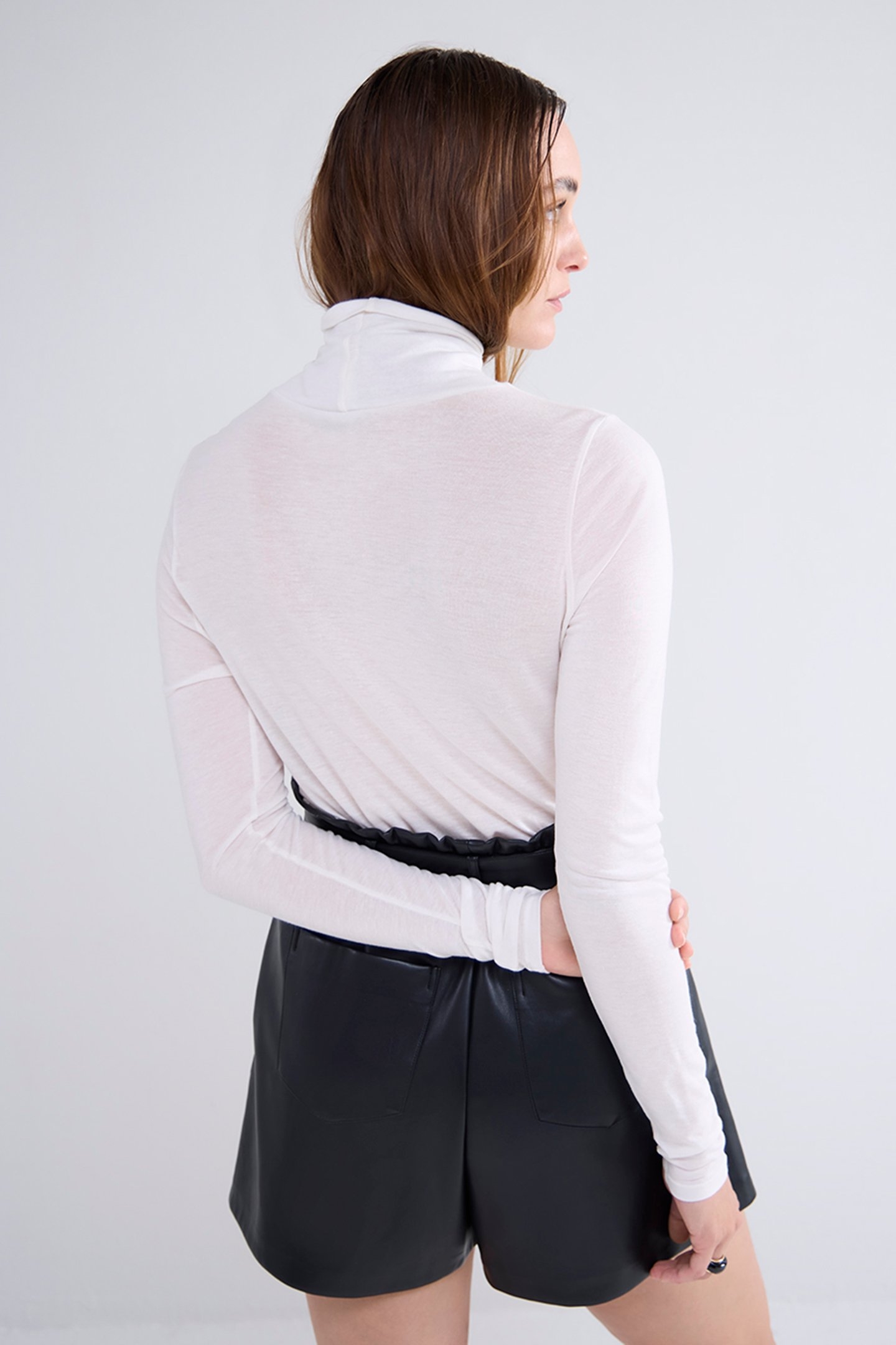 TURTLE NECK TOP LYOCELL WOOL BASICS WHITES 2