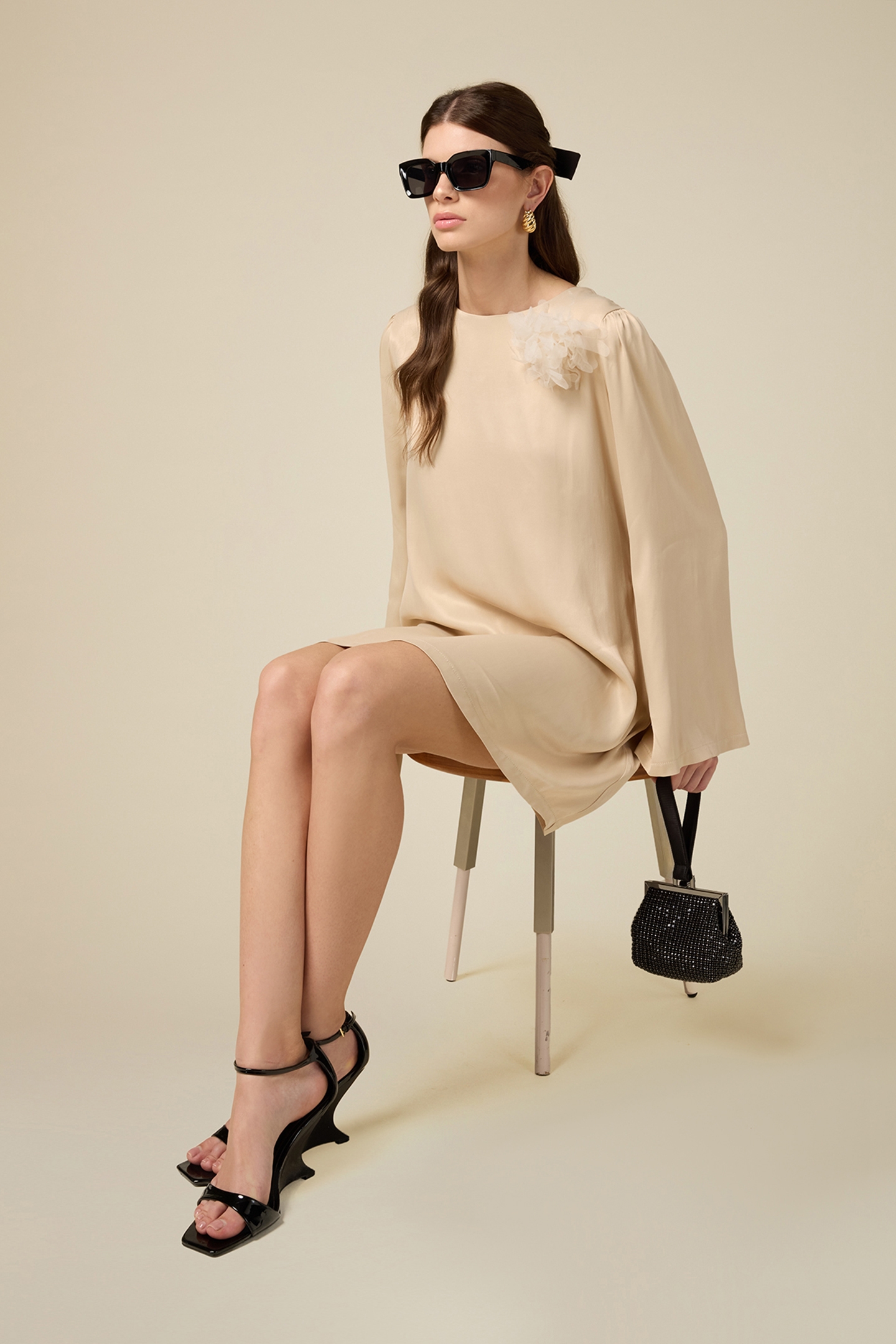 LONG-SLEEVED SATIN DRESS BEIGE 4