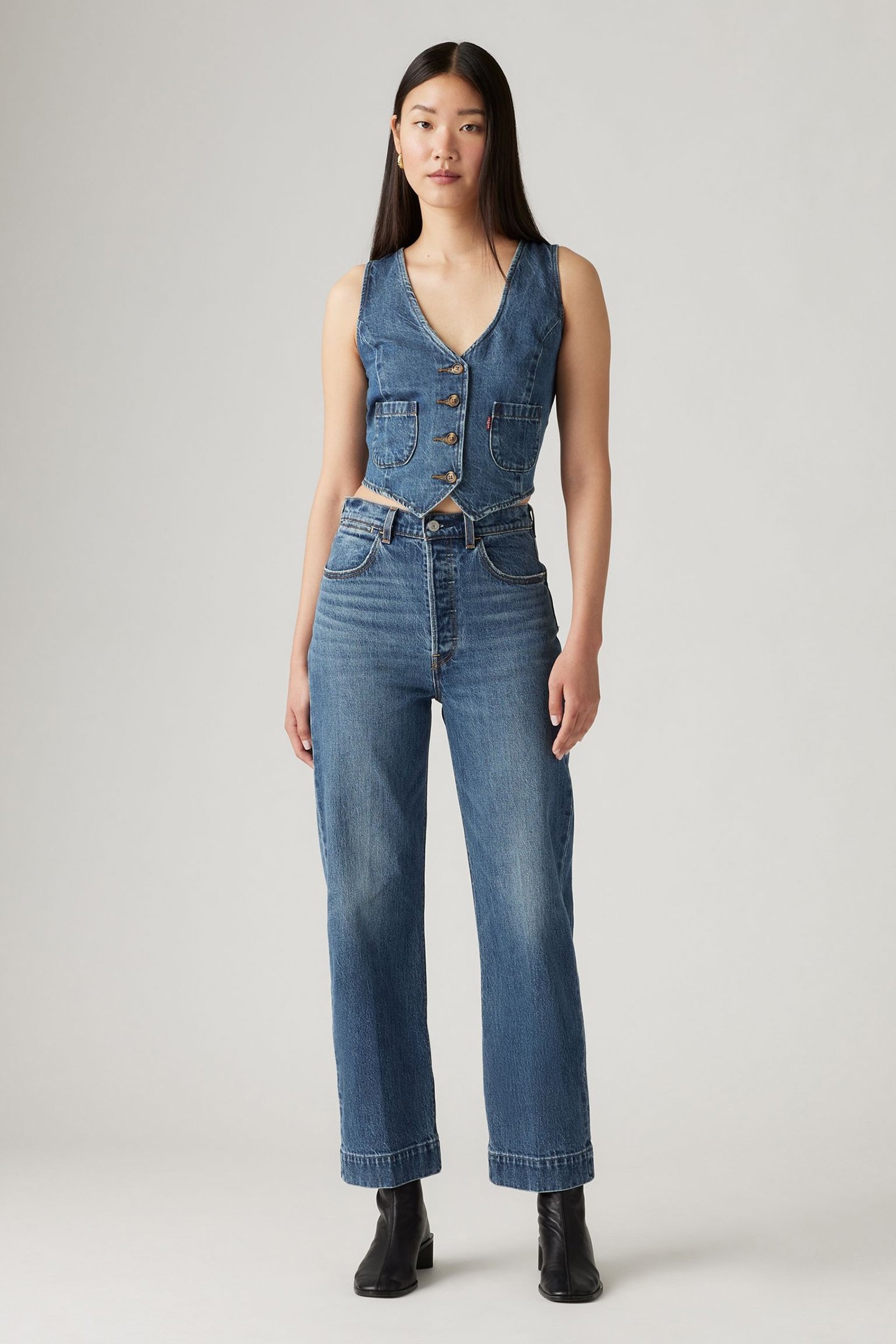 RIBCAGE STRAIGHT JEAN WITH TAILORED ANKLE IN BLUE 2