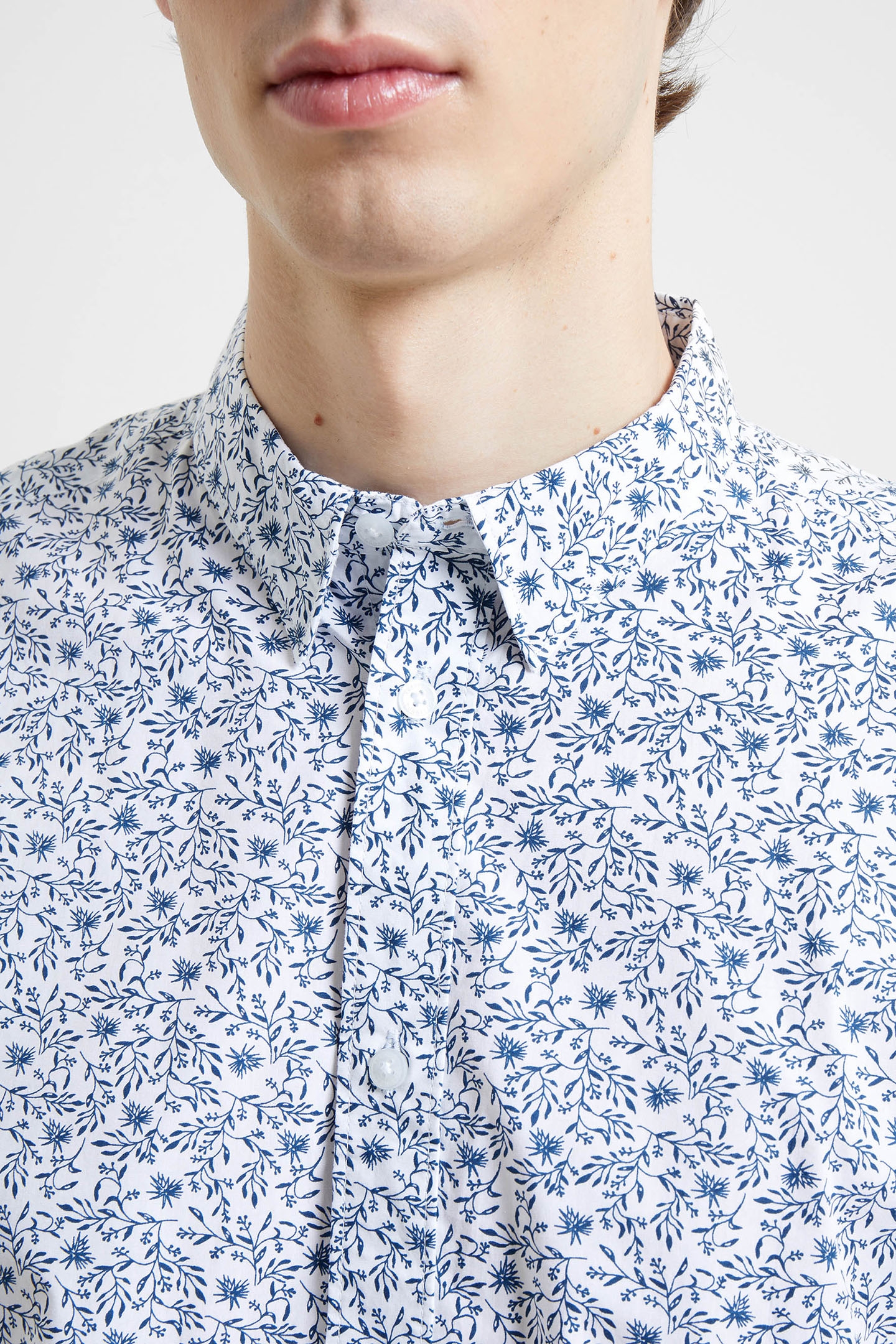 FLORAL LS BLUE LEAF FLORAL 5