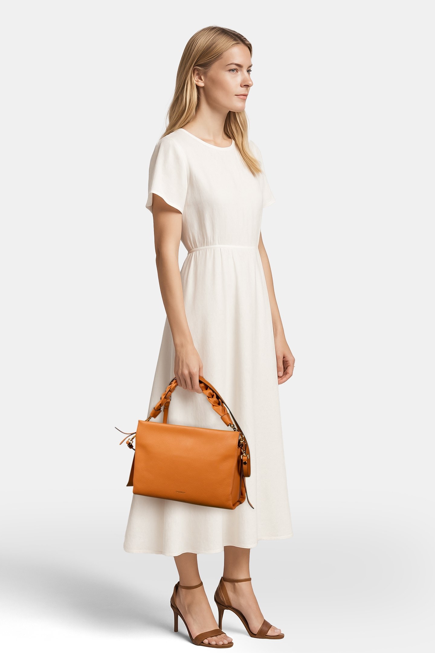 HANDBAG IN LEATHER 1