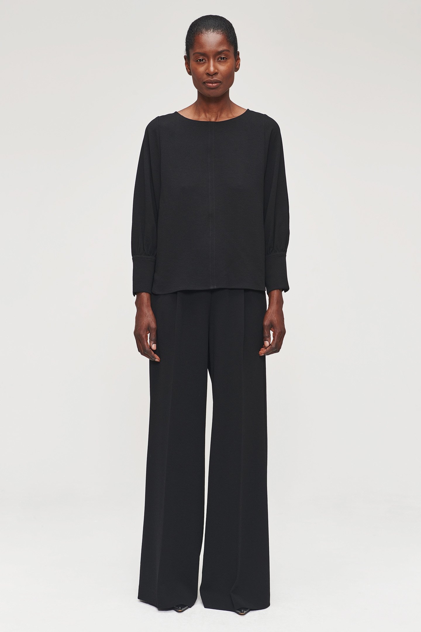 RECYCLED POLY SLEEK TOP BLACK 3