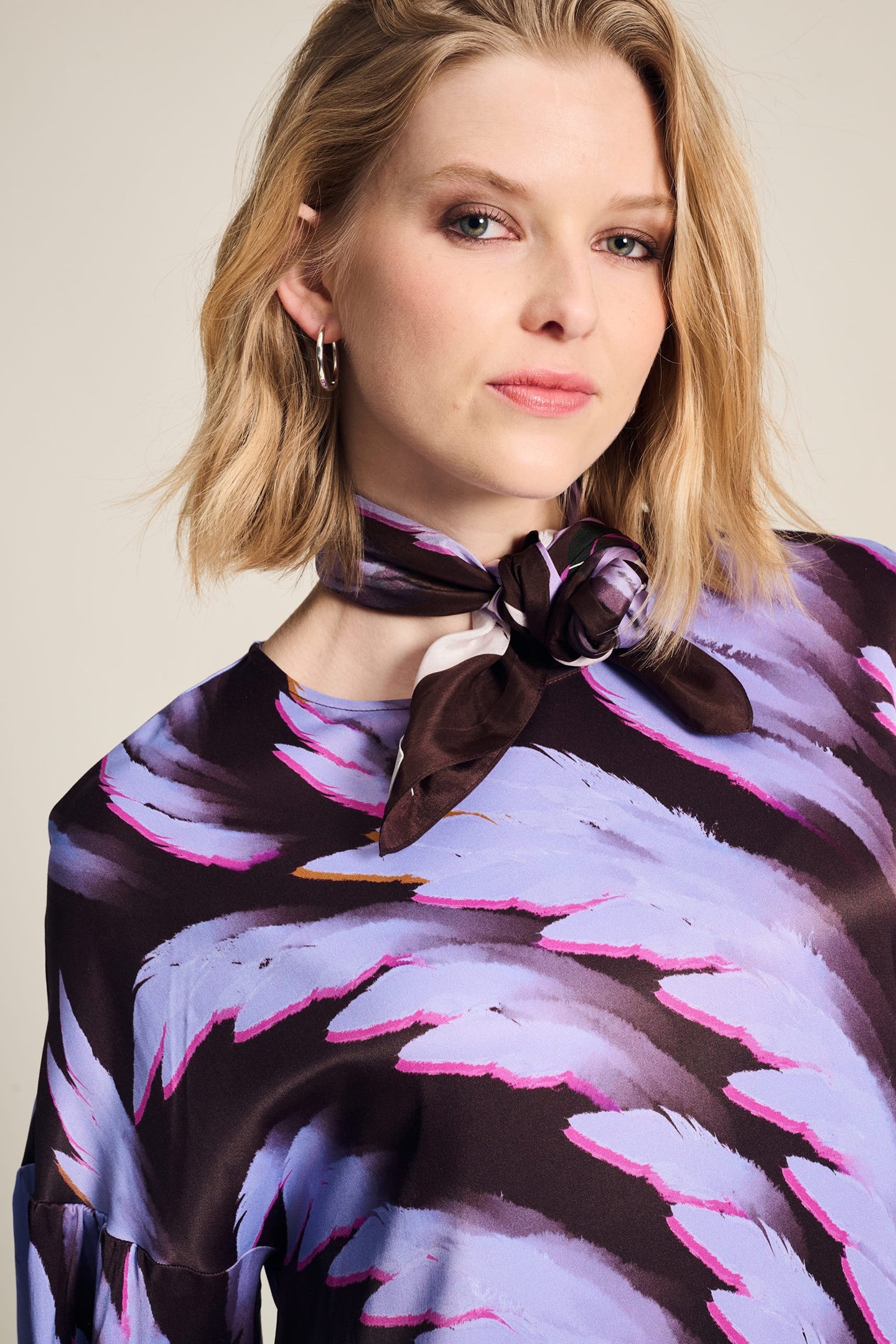 SHAWL - SILK FEATHERS BROWN 4