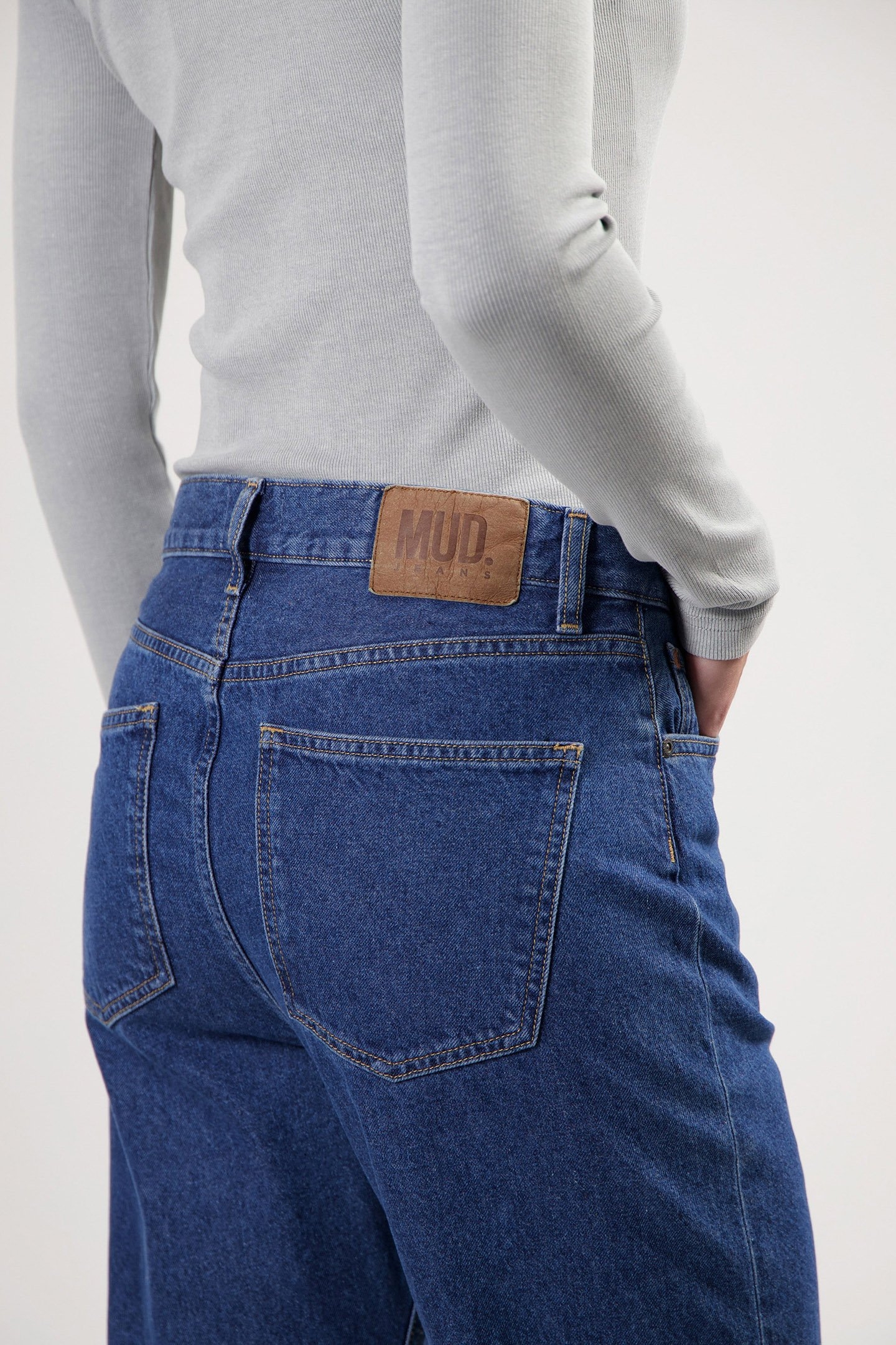 EMMA LOW LOOSE - MEDIUM STONE MEDIUM STONE 6