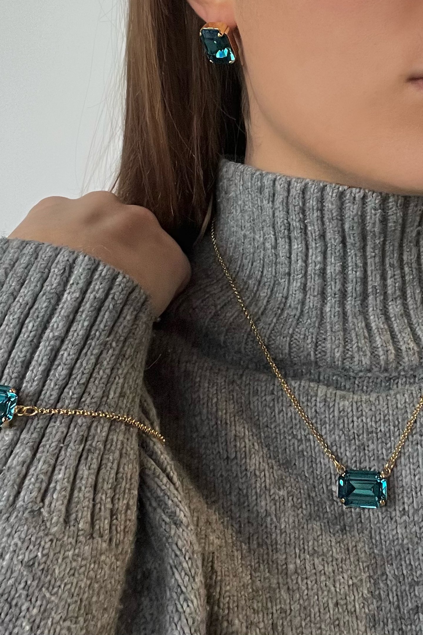 LADY DI EARRINGS BLUE ZIRCON BLUE 2