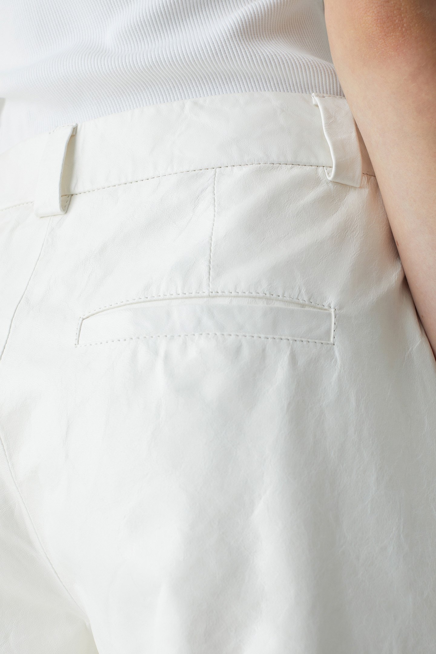 BROOKS PANTS WHITE 7