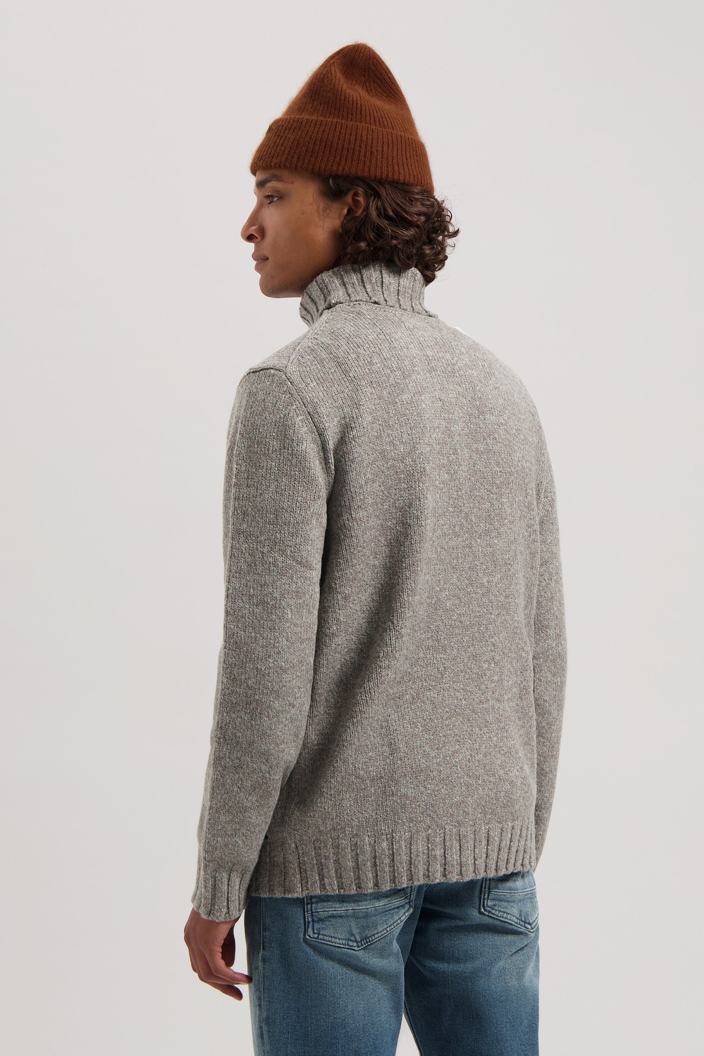 DS_OVE TURTLENECK DRIFT WOOD 2