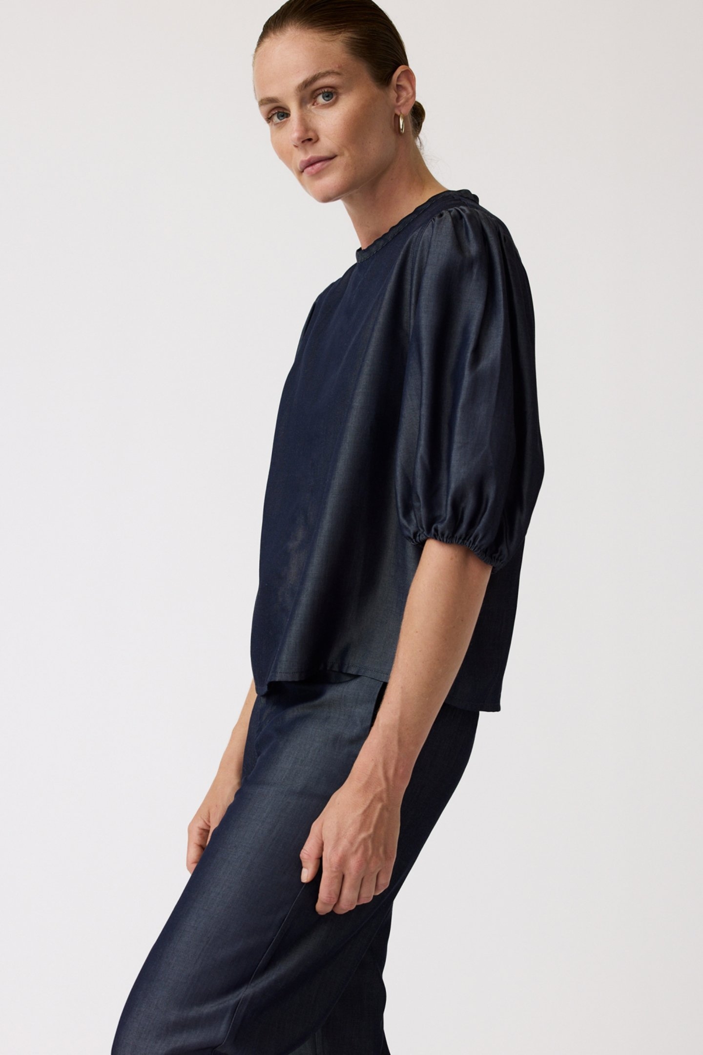 LARA PANTS DARK INDIGO 4