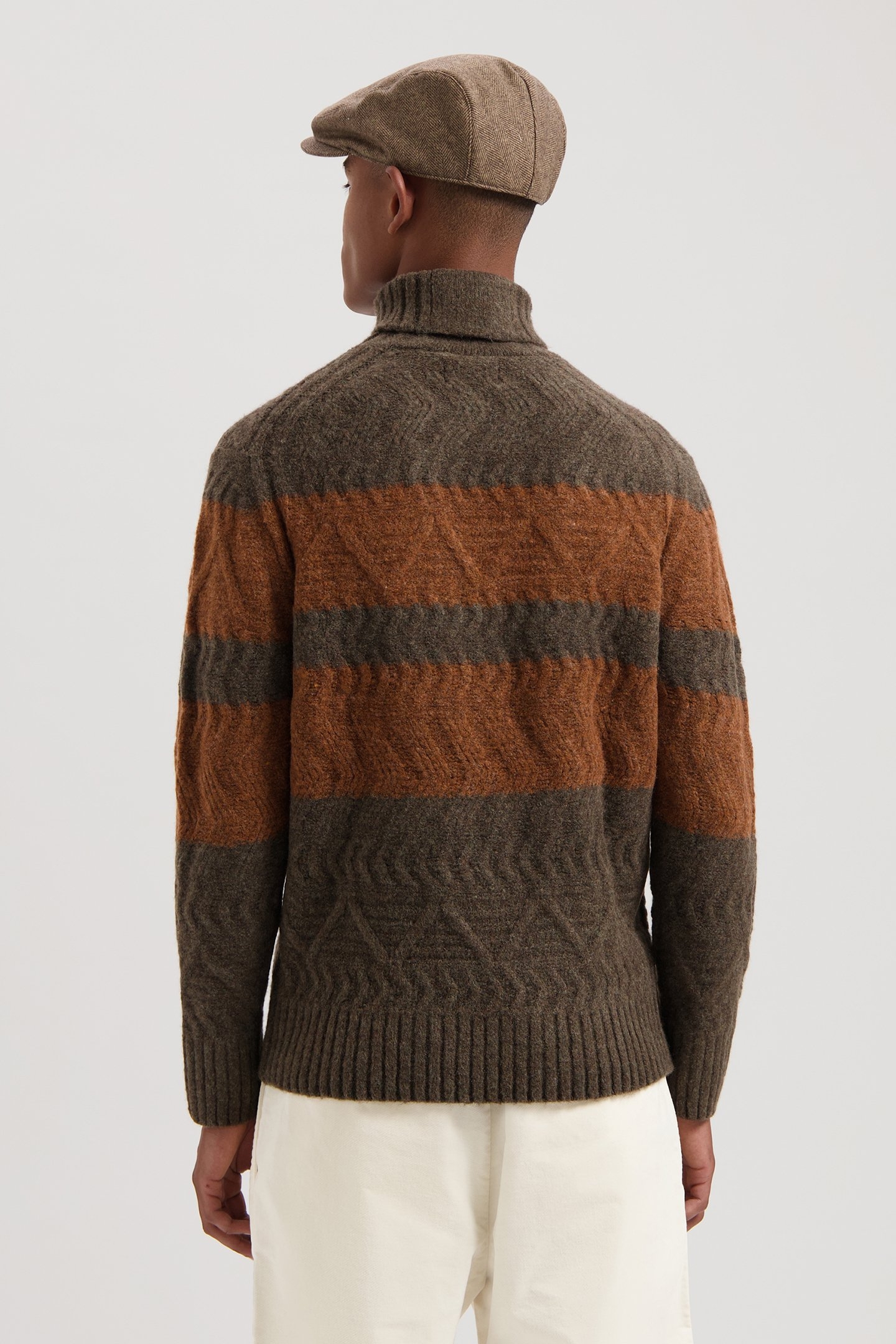 DS_CALEB TURTLENECK RUSTIC BROWN 2