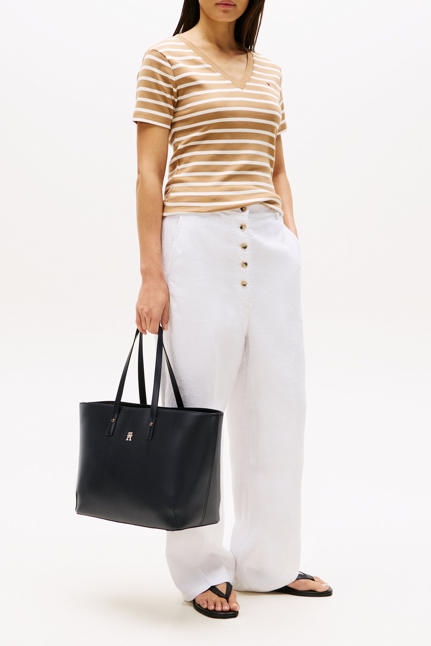 TH CHIC TOTE BLACK 2