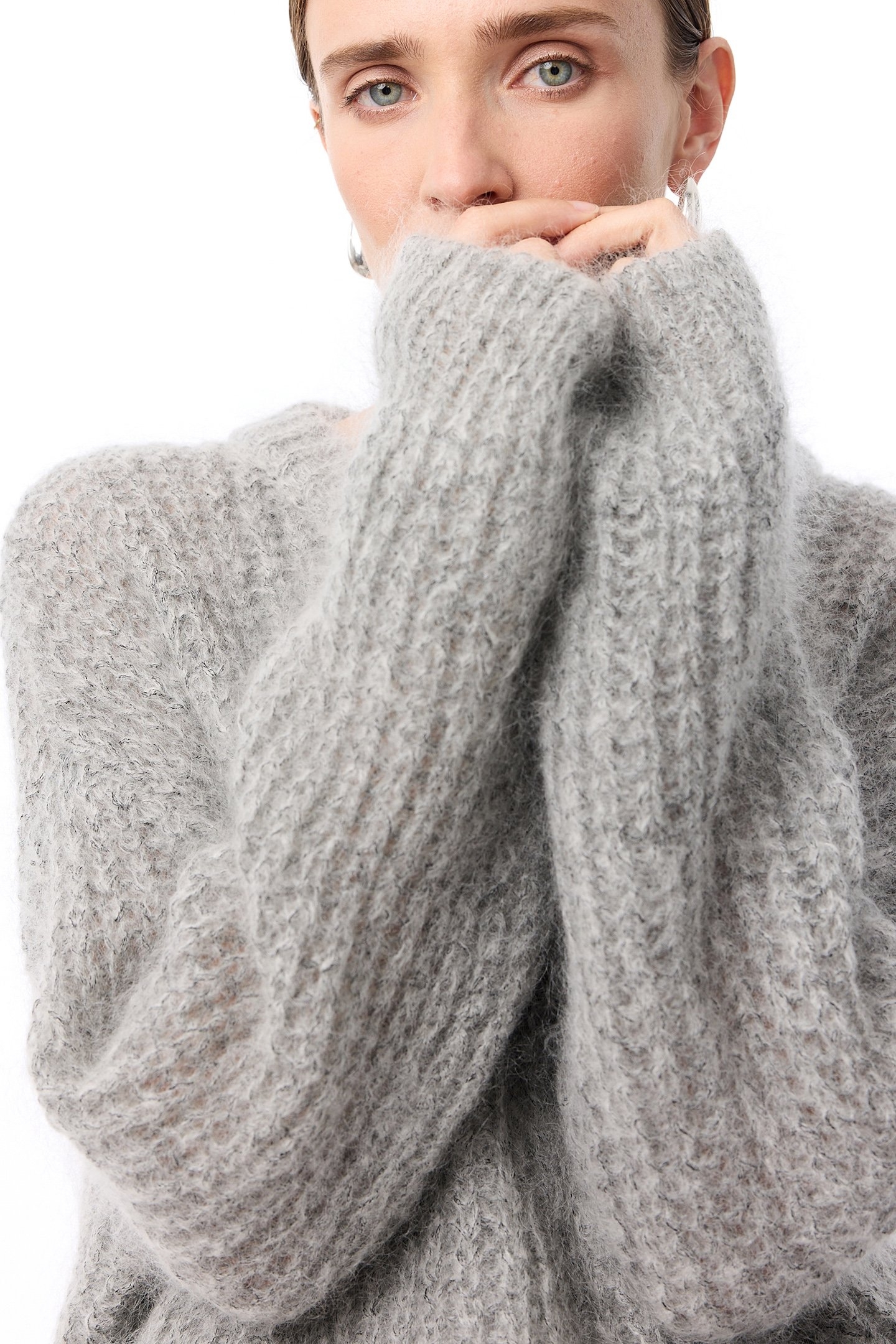 PHOEBE PULLOVER LIGHT GREY 5