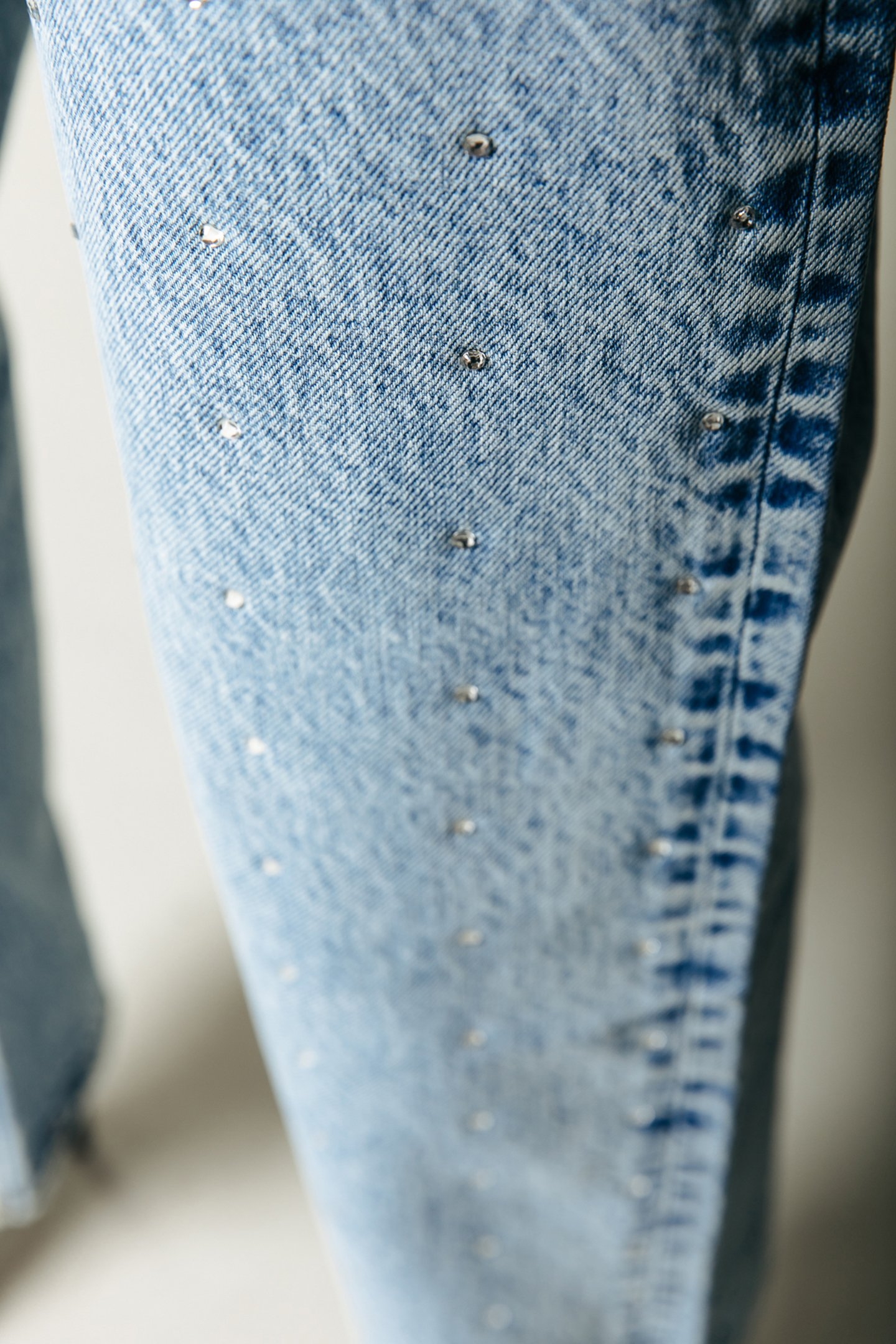 JONES RHINESTONE MID RISE STRAIGHT LEG DENIM PANTS MID BLUE 4