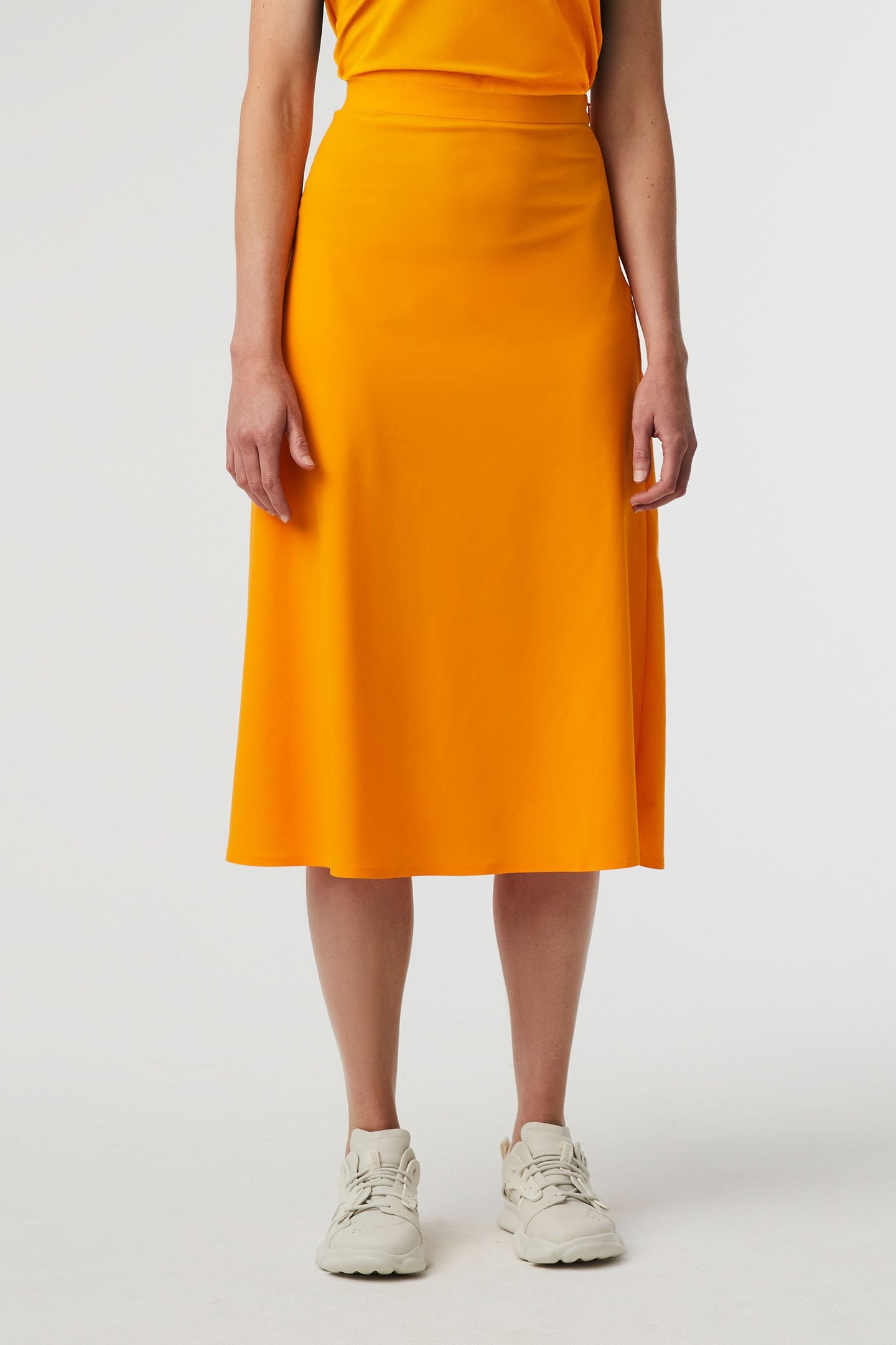 PEUS V1.Y7.01 FLARED SKIRT WARM YELLOW 3