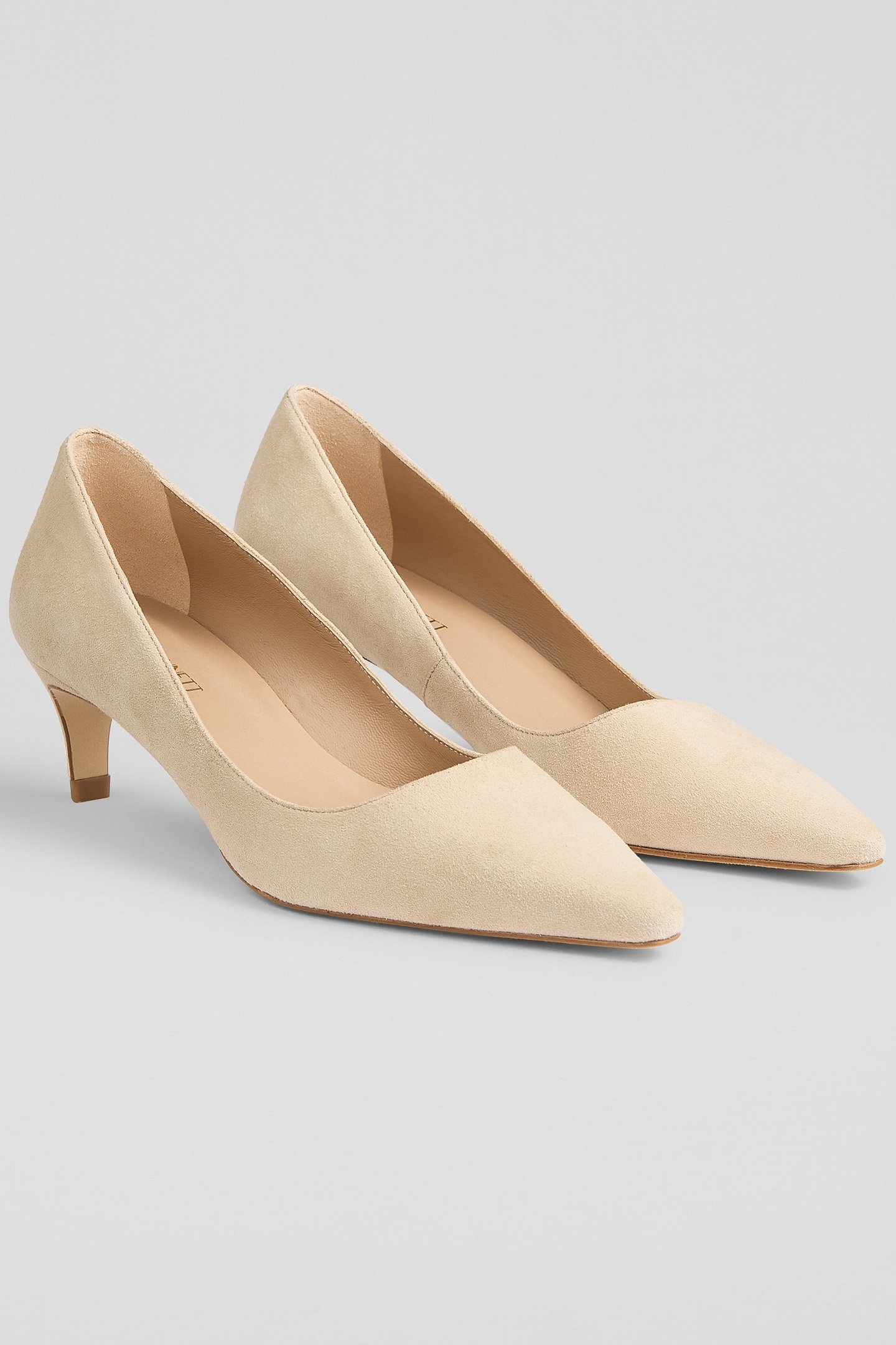 CC AVA POINTED COURT TRENCH 2