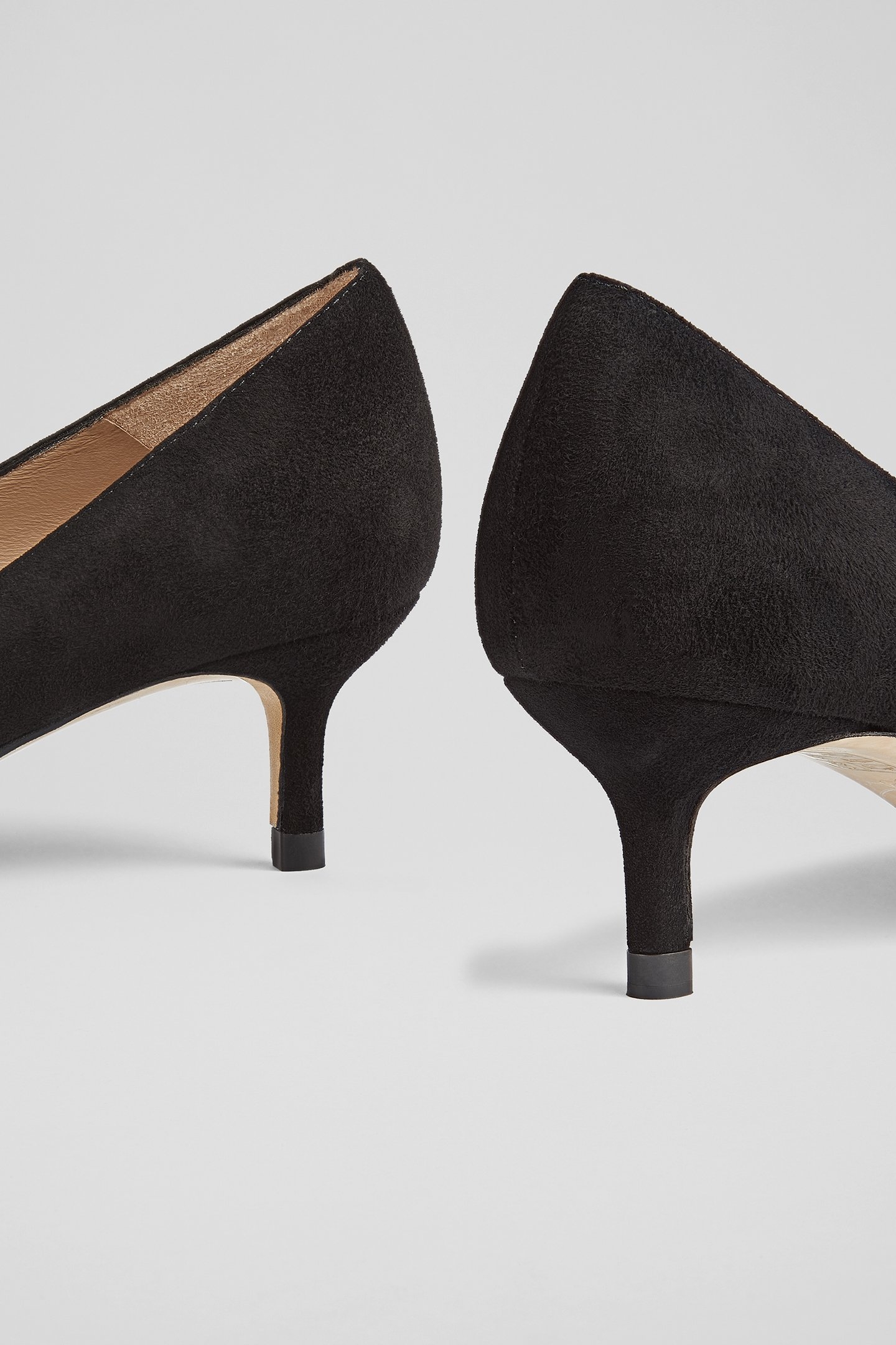 CC AUDREY CLOSED COURT BLACK 4