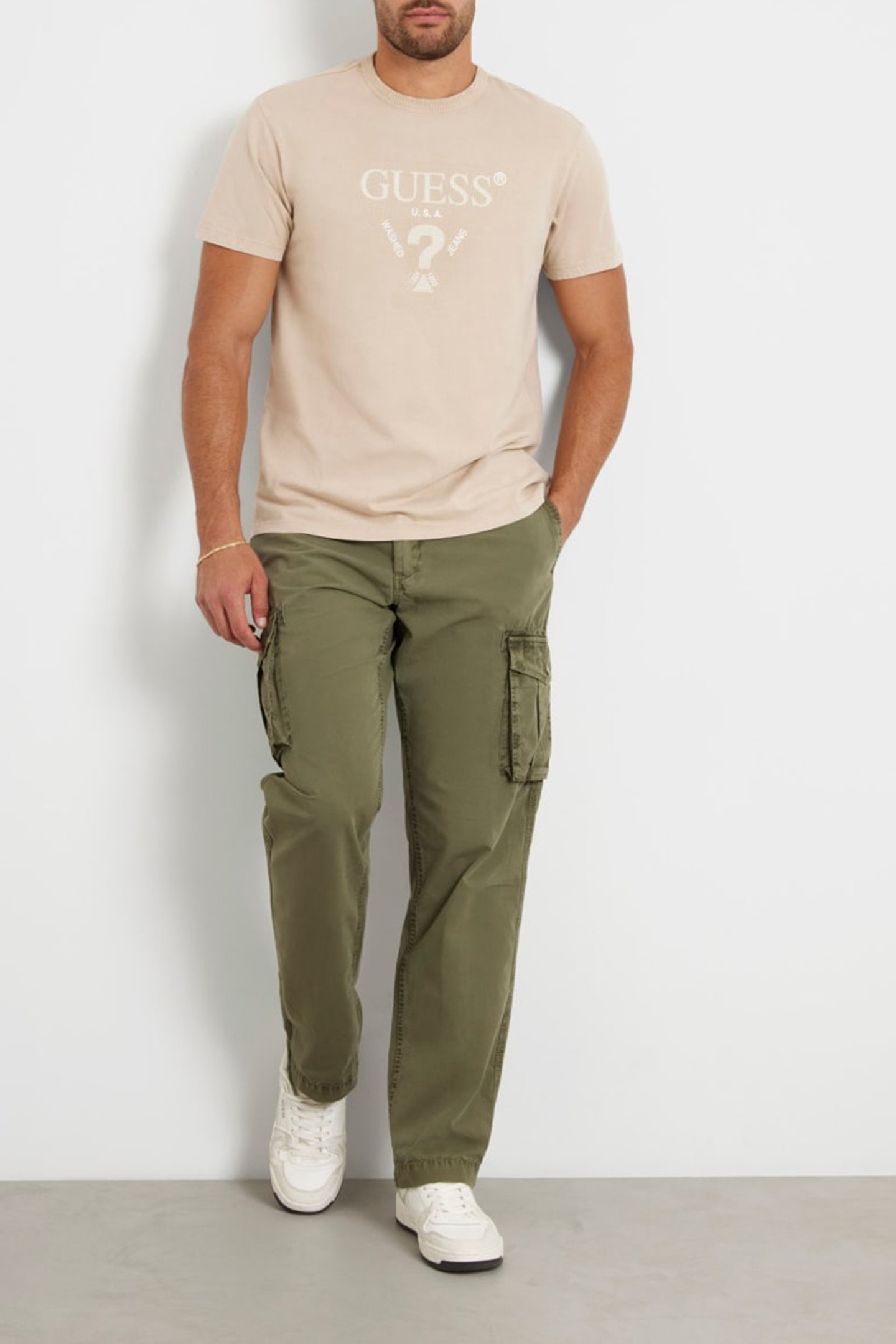 GUESS ECO SS CN TREATED TRIANG BEIGE BLANCO 3