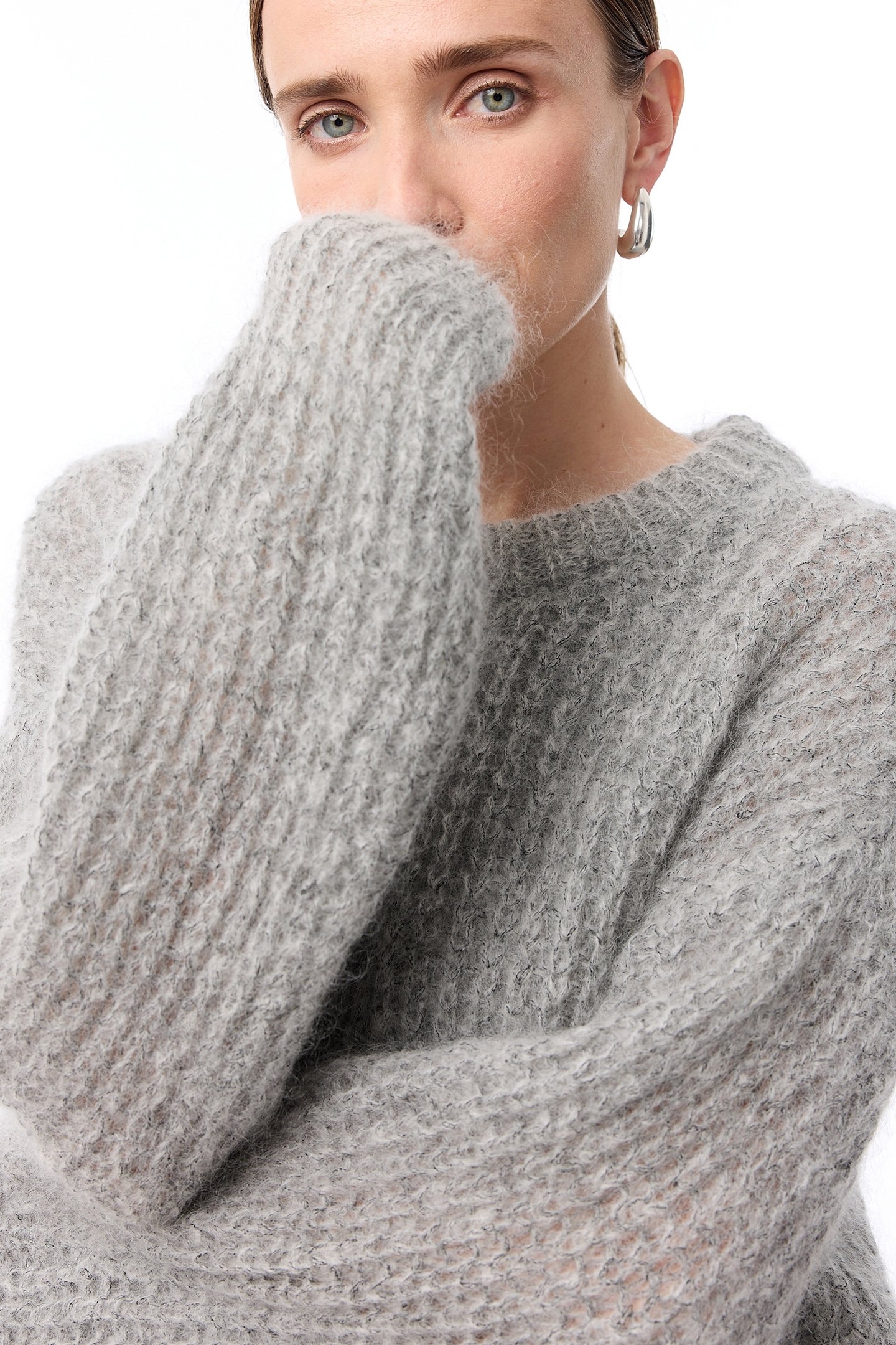 PHOEBE PULLOVER LIGHT GREY 6