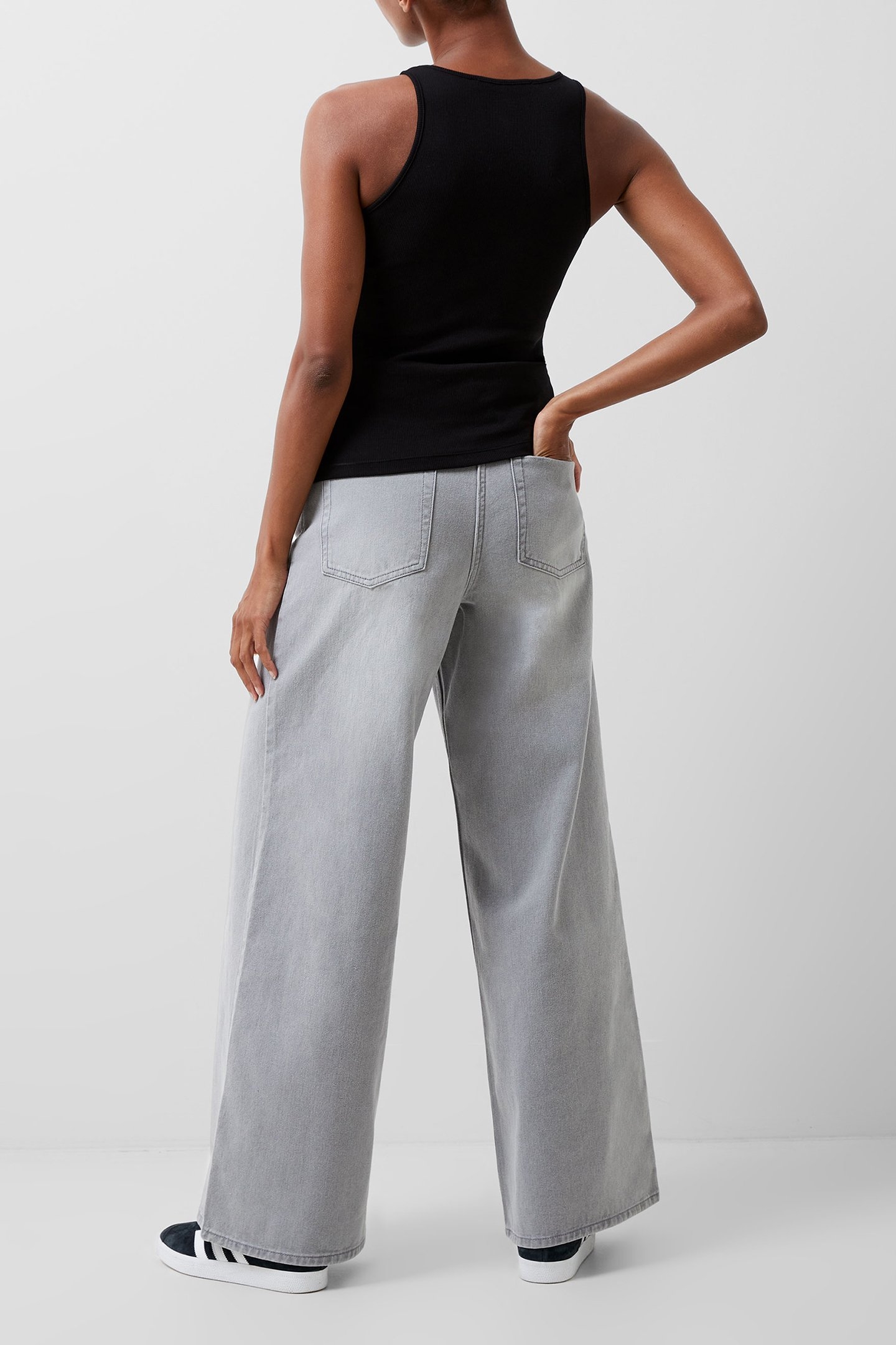 RASSIA SHERYLE RIBBED TANK BLACK 3