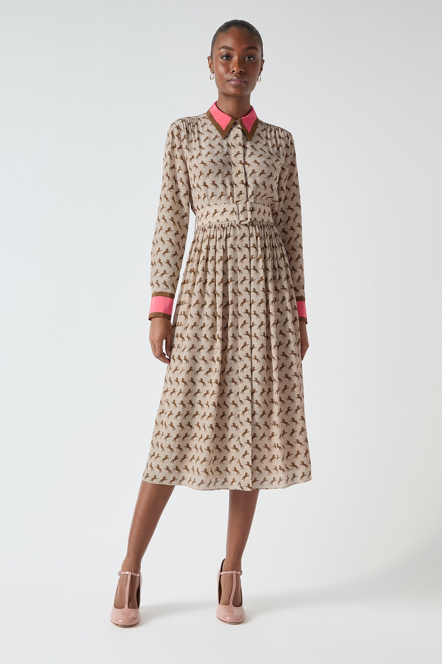 DR SMITH HORSE DRESS STONE 1