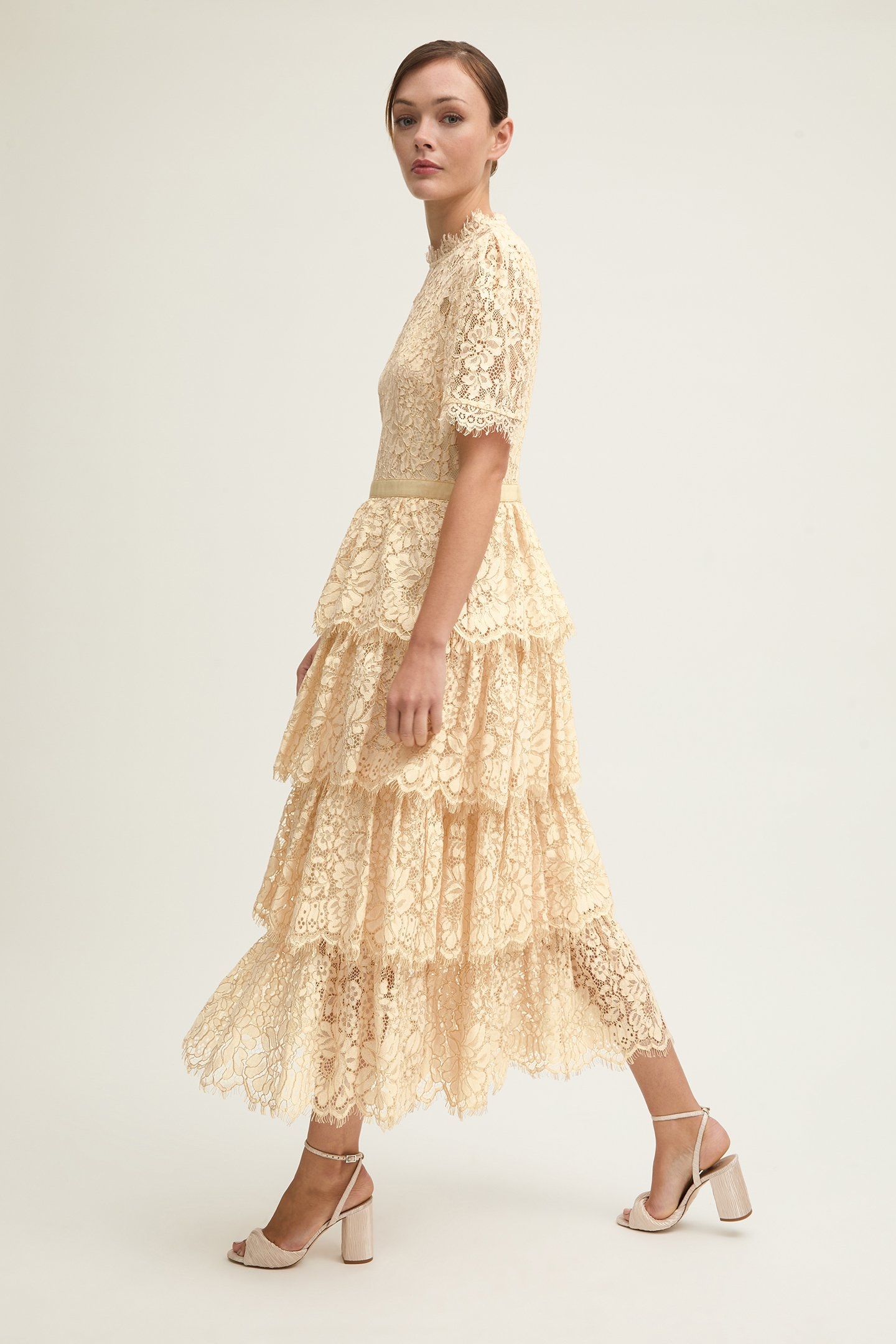 DR CECILY LACE TIERED DR CHAMPAGNE 4