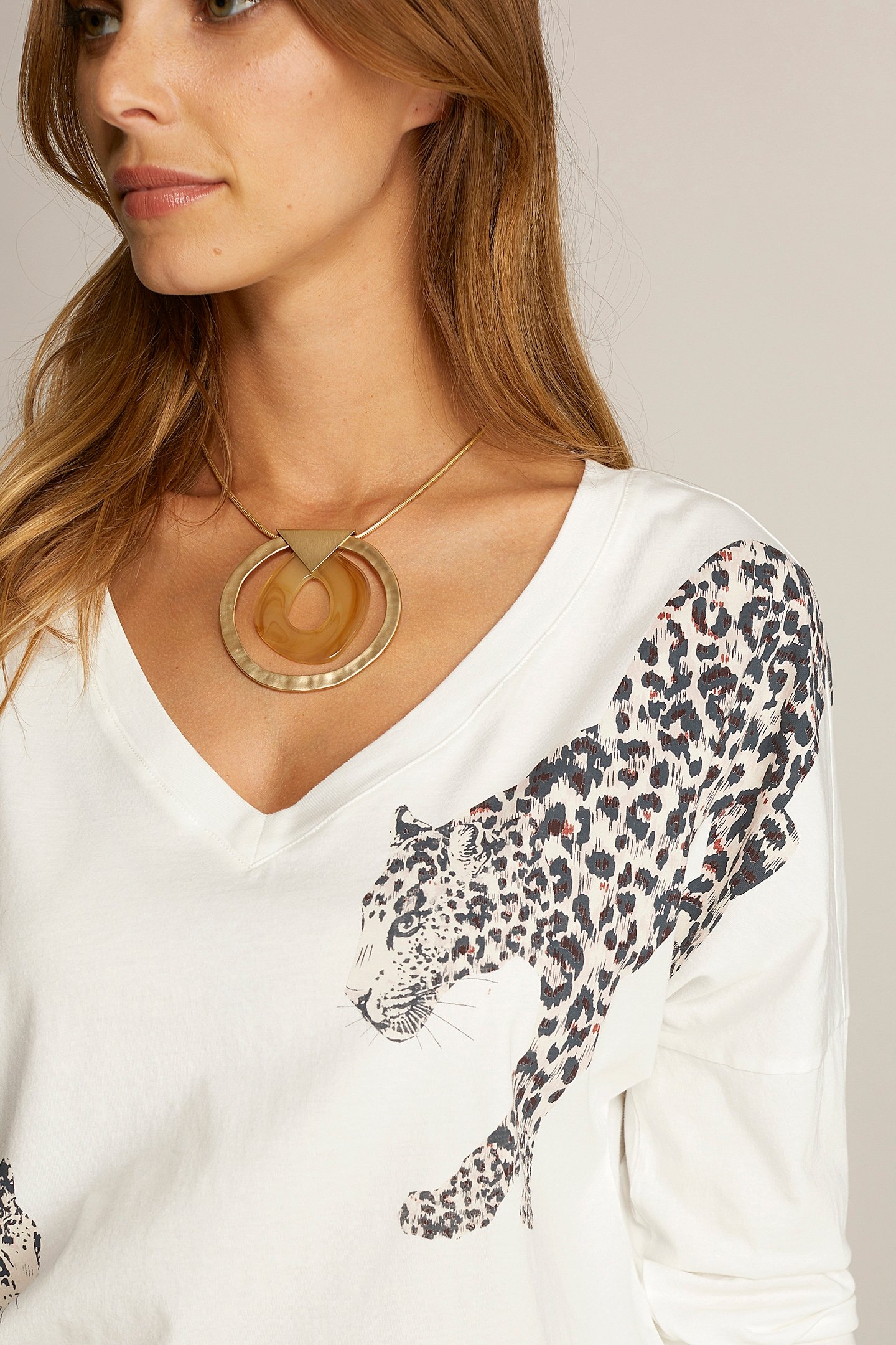 LOOSE COTTON T-SHIRT IN WHITE 4