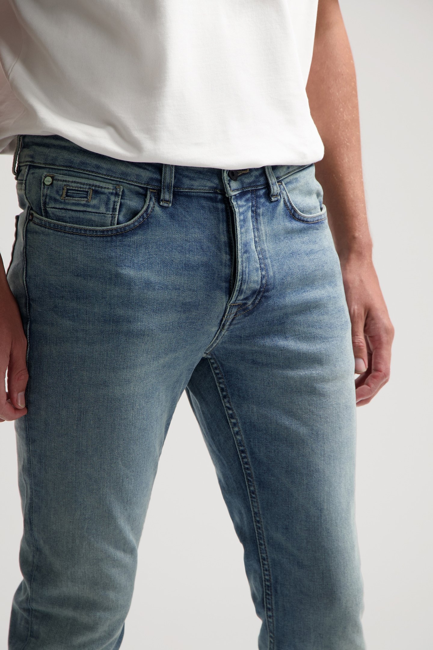 DS_MR. E - AZUL GREENCAST AZUL GREENCAST 6