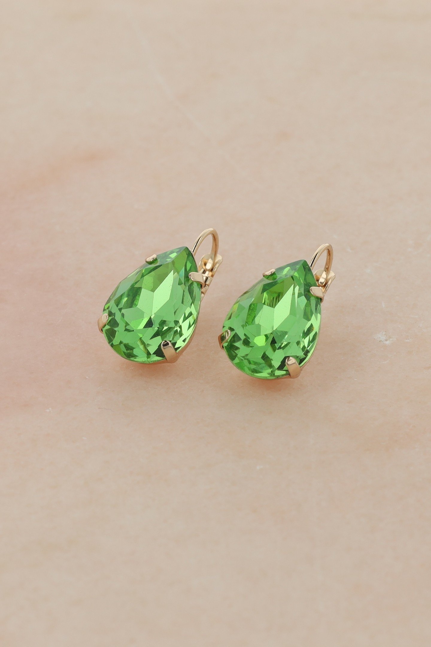 LACRIMA ERINITE EARHANGERS 5