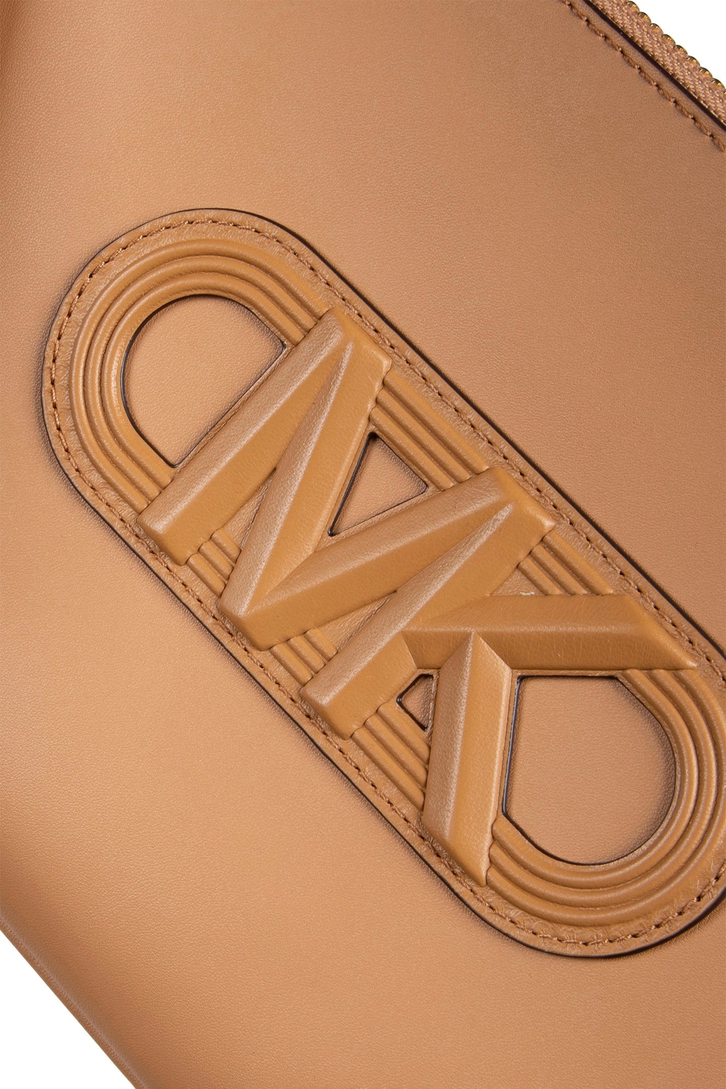 LEATHER TOP ZIP WRISTLET IN BEIGE 5