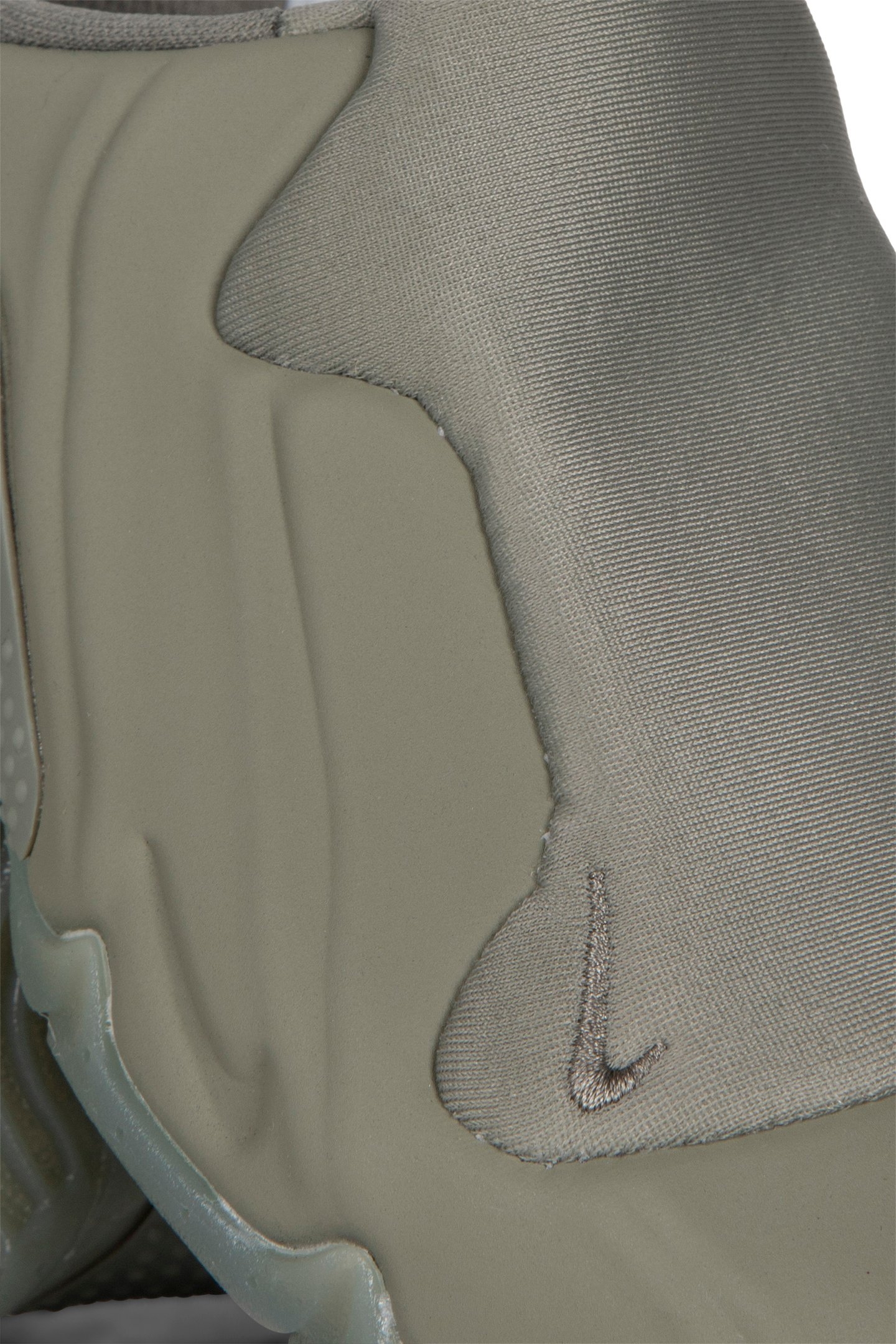 NIKE – CLOGPOSITE GREEN 4