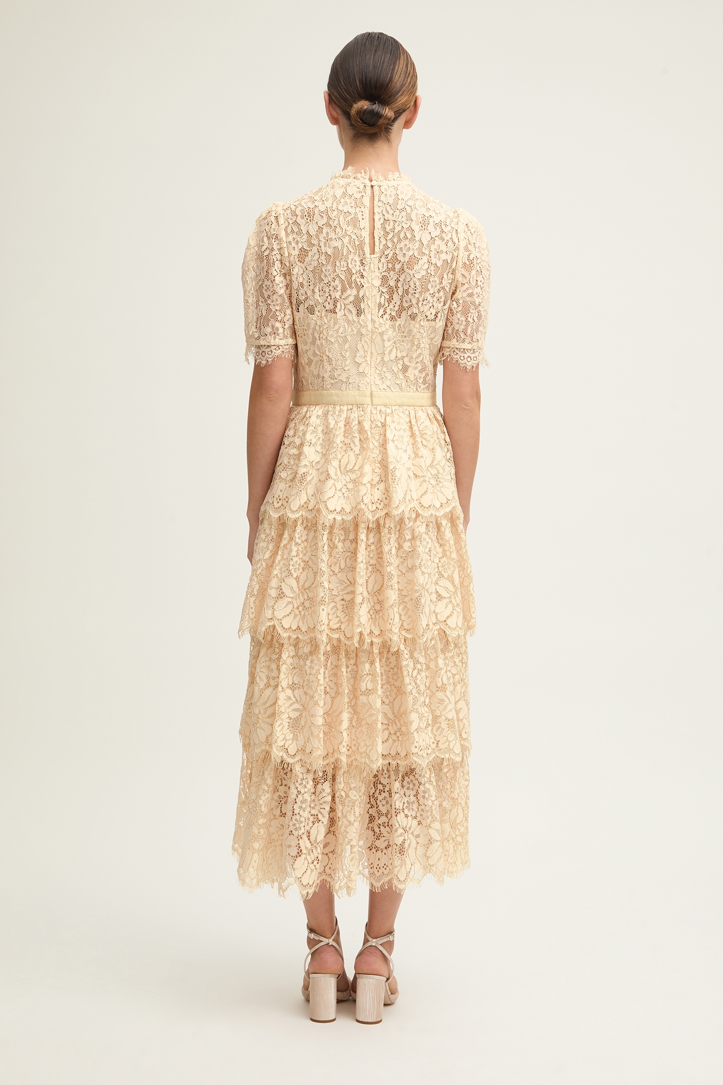 DR CECILY LACE TIERED DR CHAMPAGNE 2
