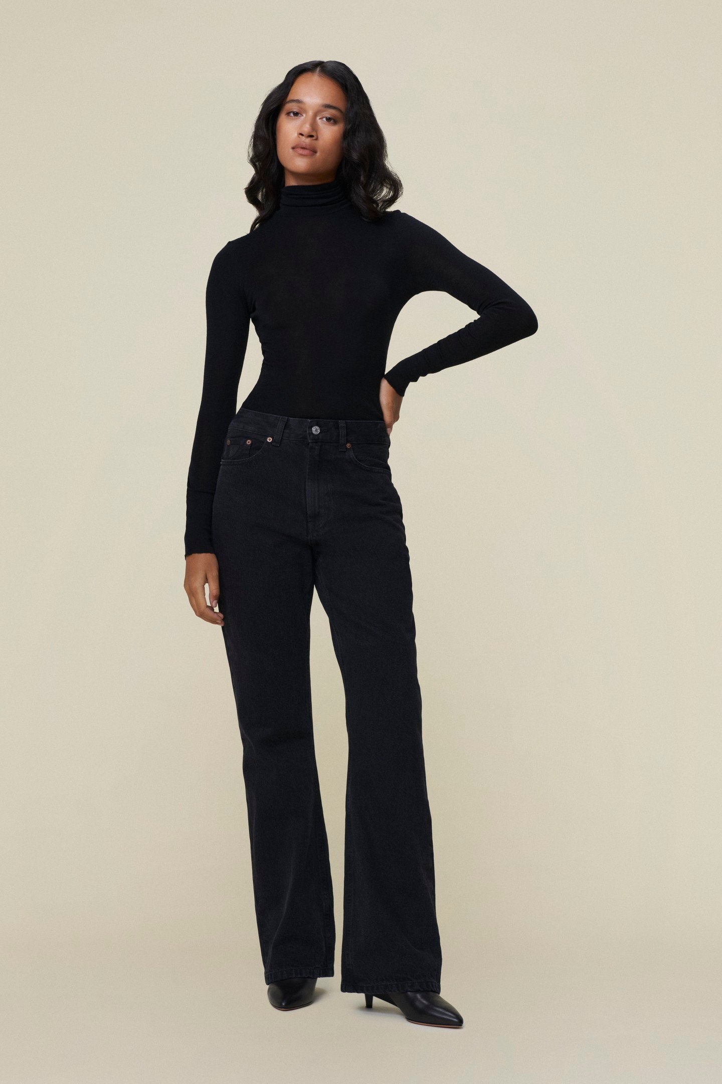 NINETTE DARK STONE 2