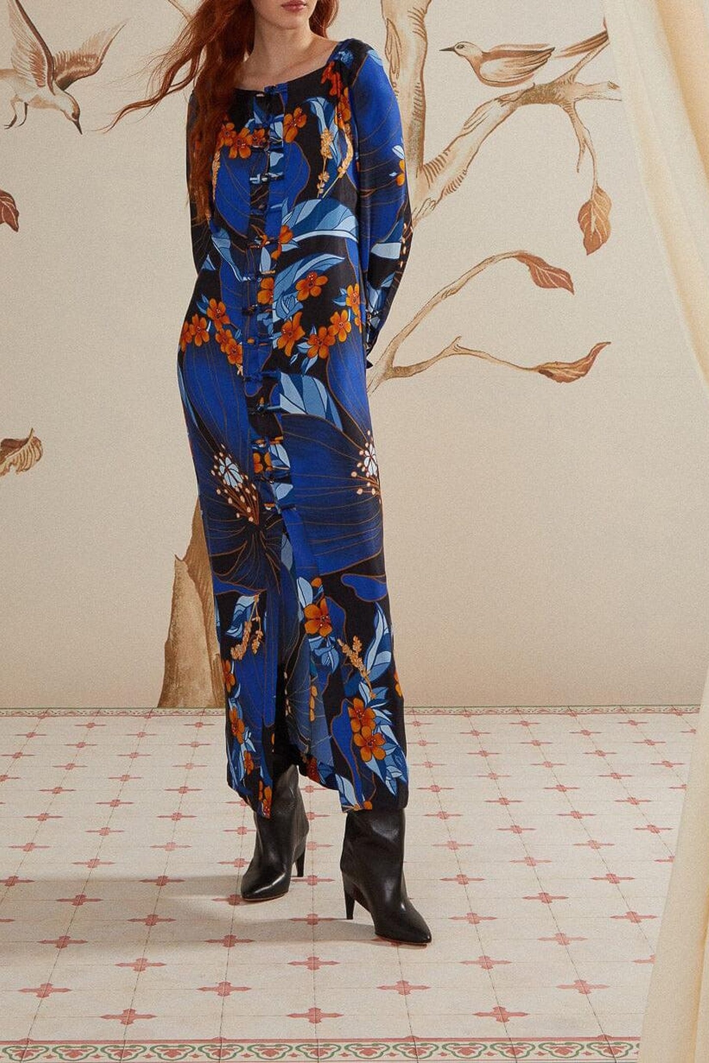 PIETRA FLORAL BLACK LONG SLEEVE MIDI DRESS 5